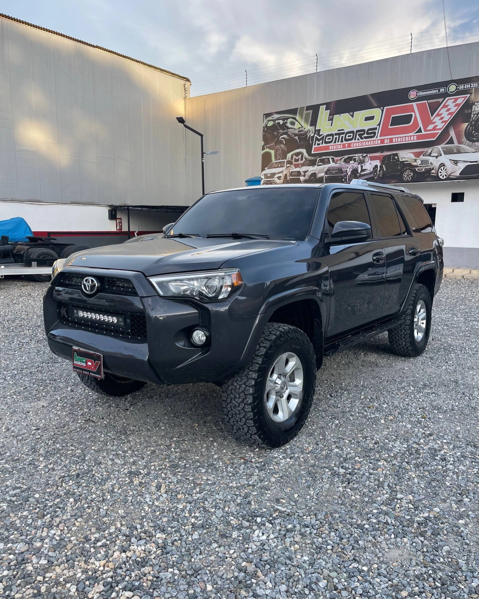 2018 Toyota 4Runner 4RUNNER SR5 — foto 3