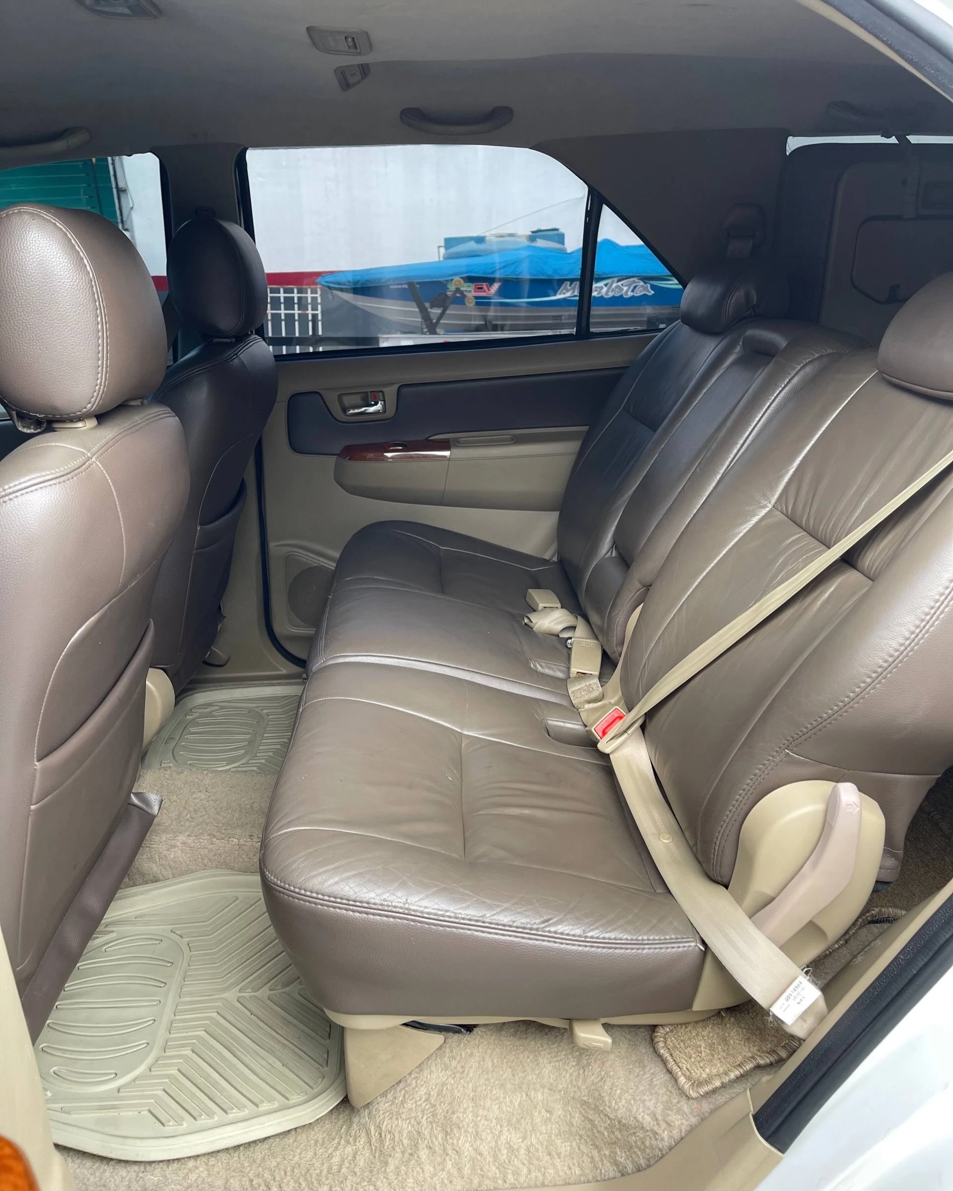2011 Toyota Fortuner FORTUNER — foto 7