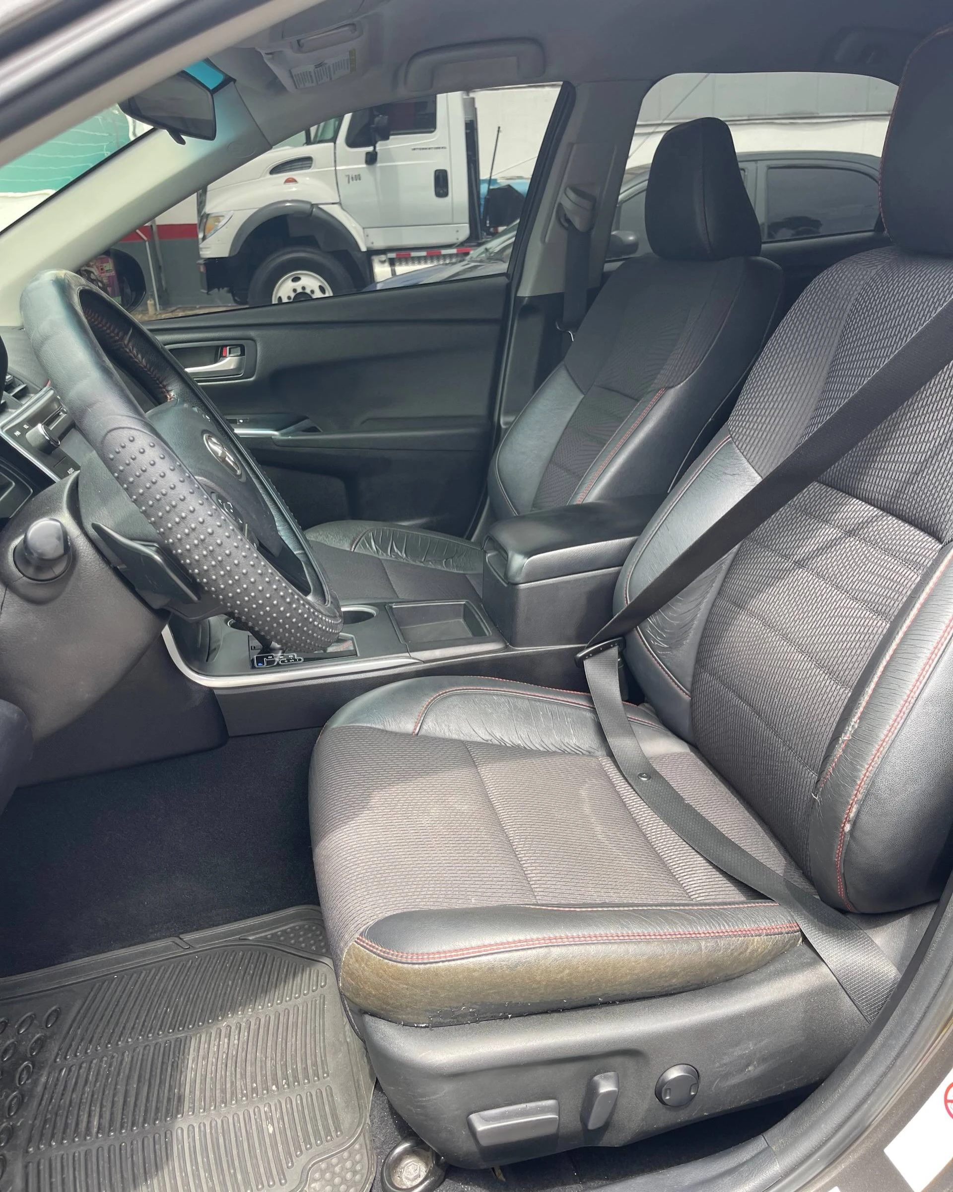 2016 Toyota Camry CAMRY (Excelente condición) — foto 10