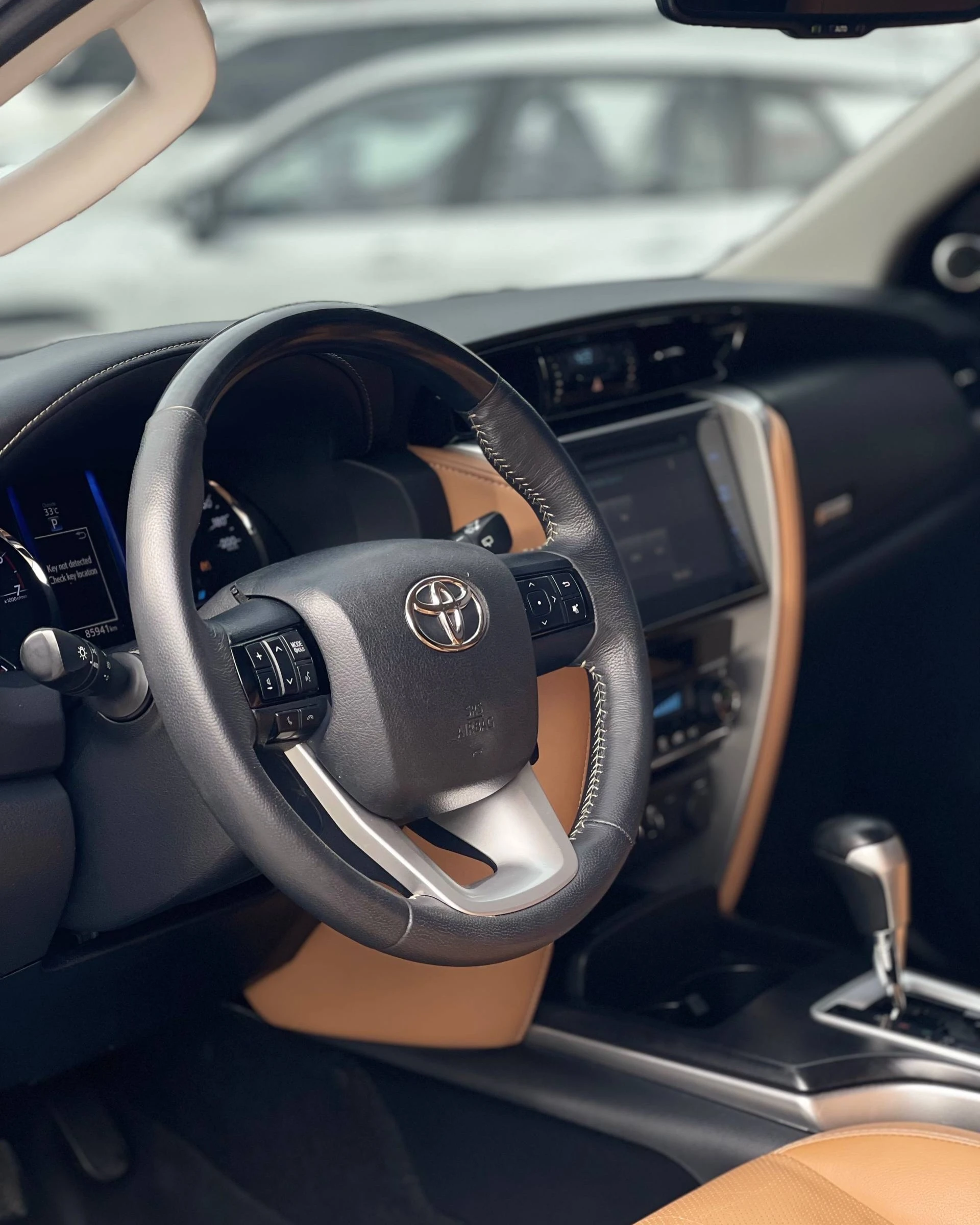 2019 Toyota Fortuner — foto 11
