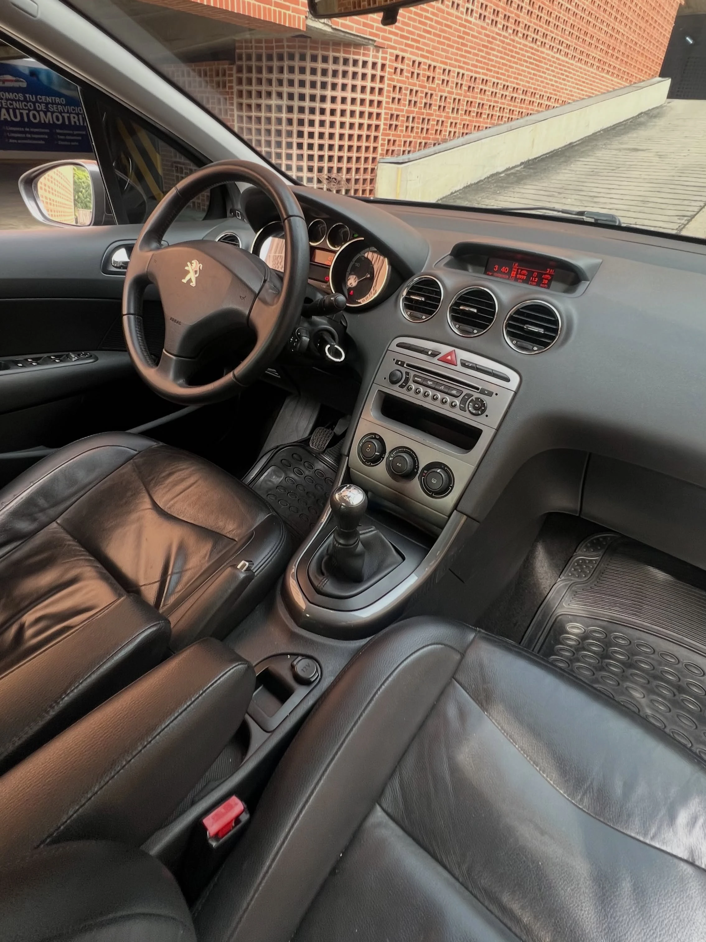 2012 Peugeot 408 — foto 9