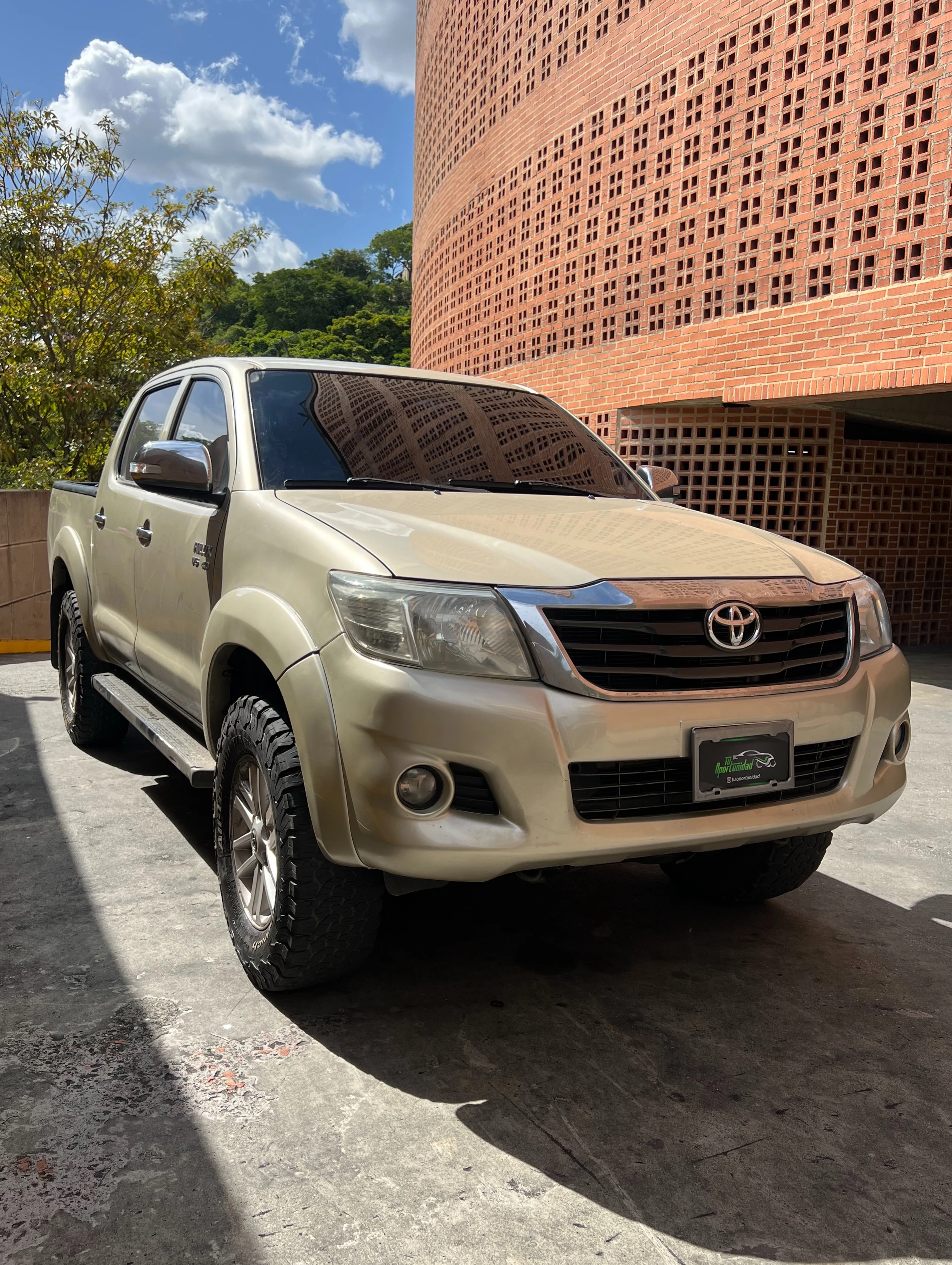 2015 Toyota Hilux Kavak — foto 2