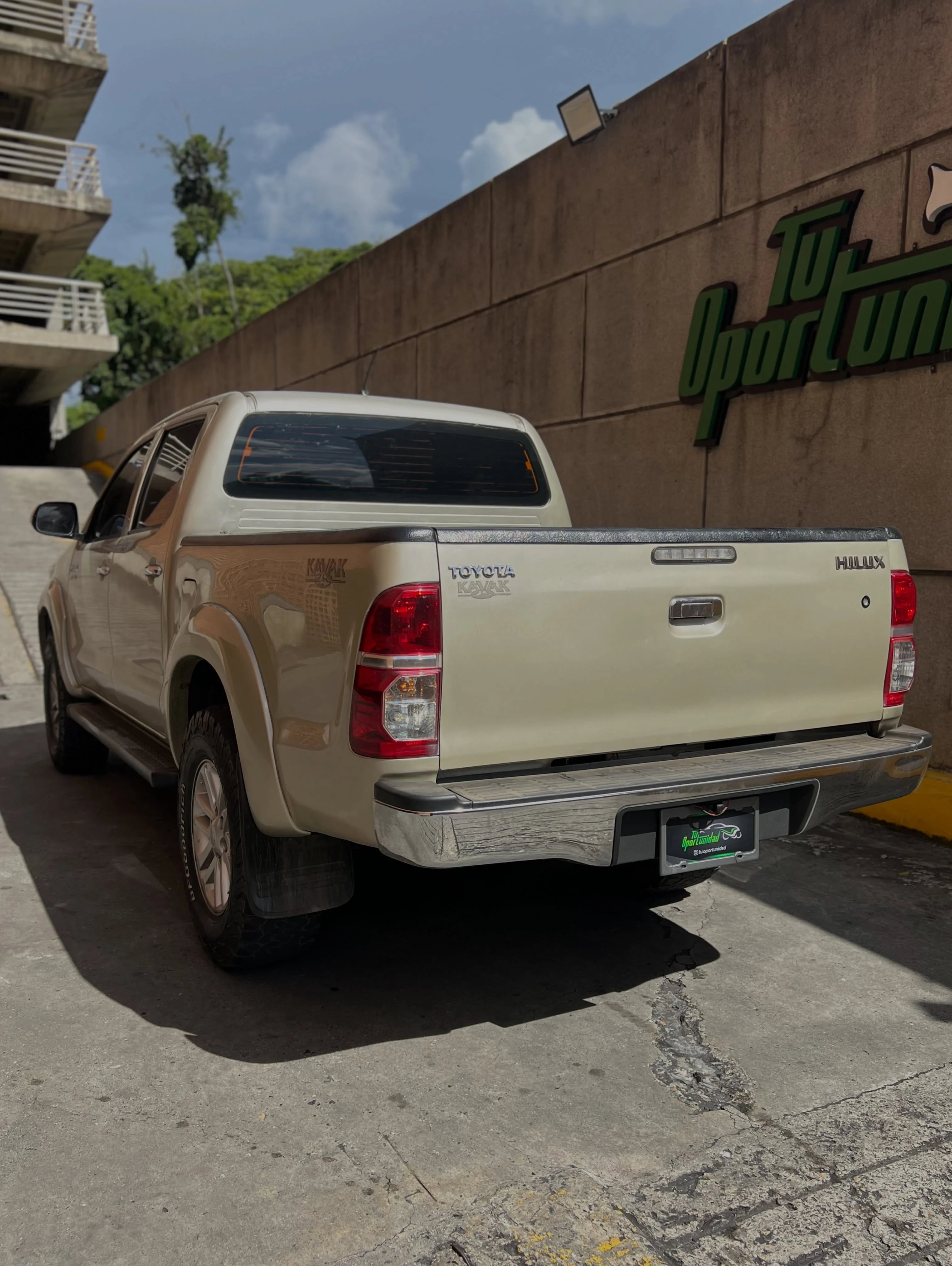 2015 Toyota Hilux Kavak — foto 5