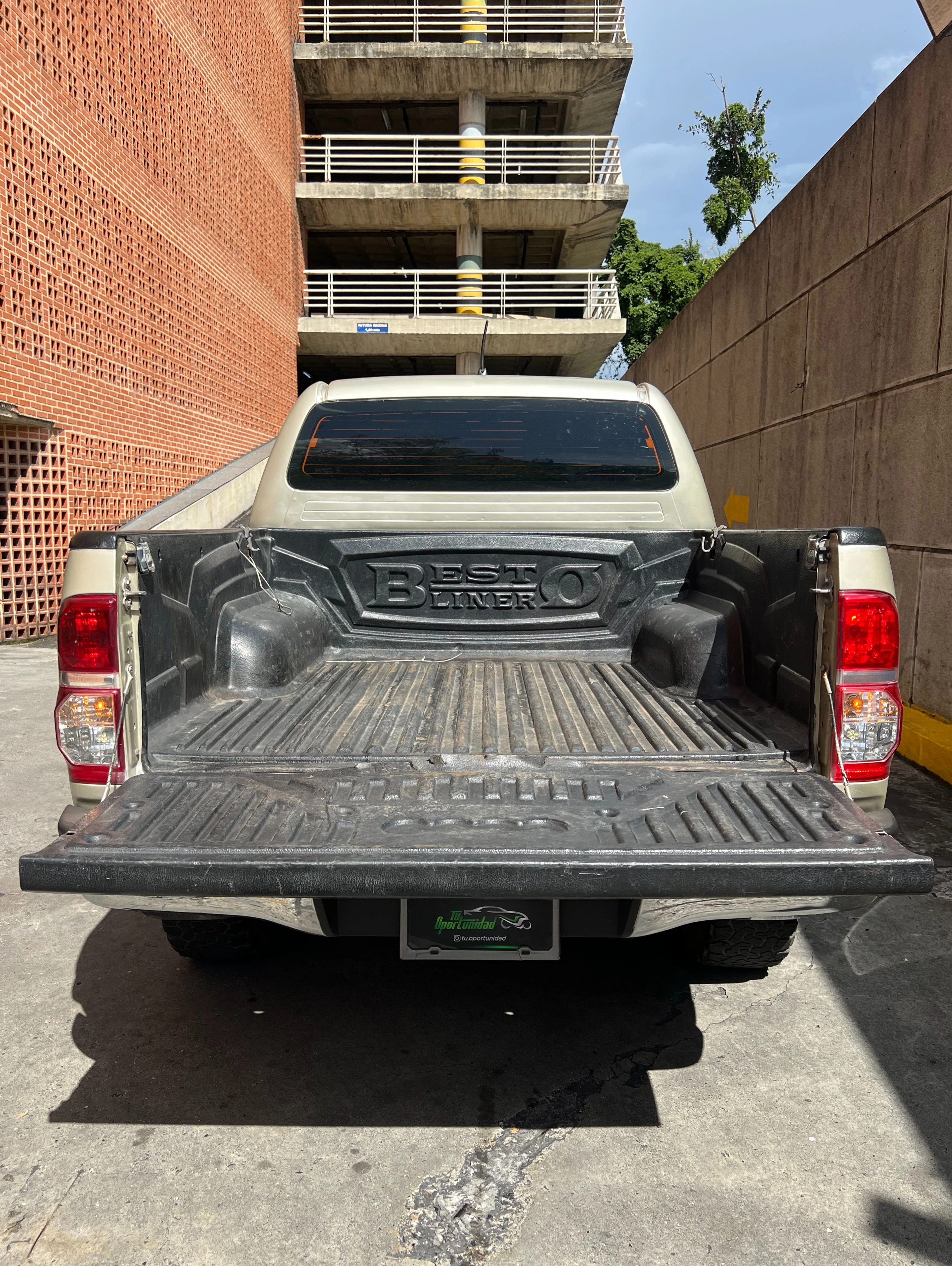 2015 Toyota Hilux Kavak — foto 6