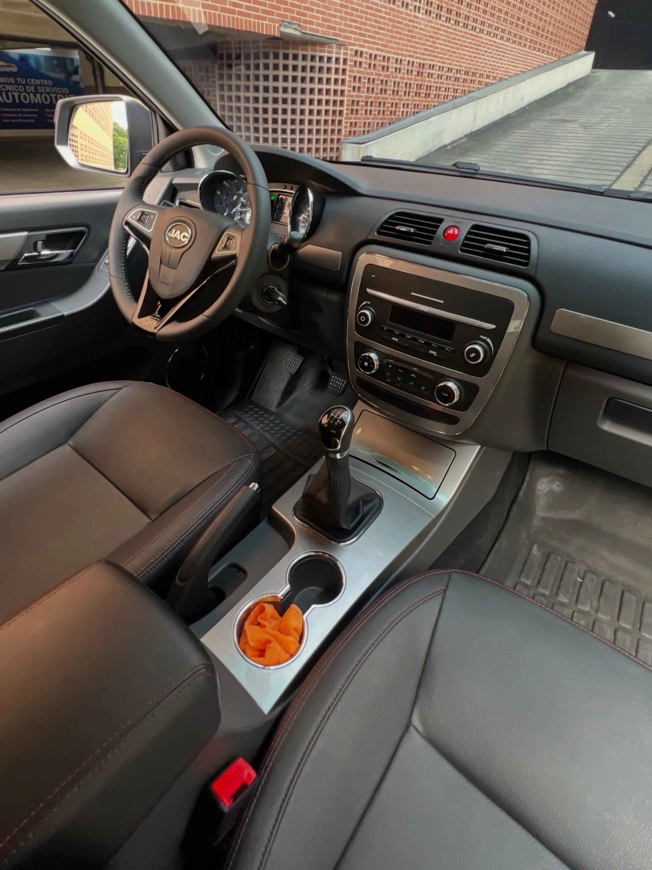 2026 JAC T6 — foto 10