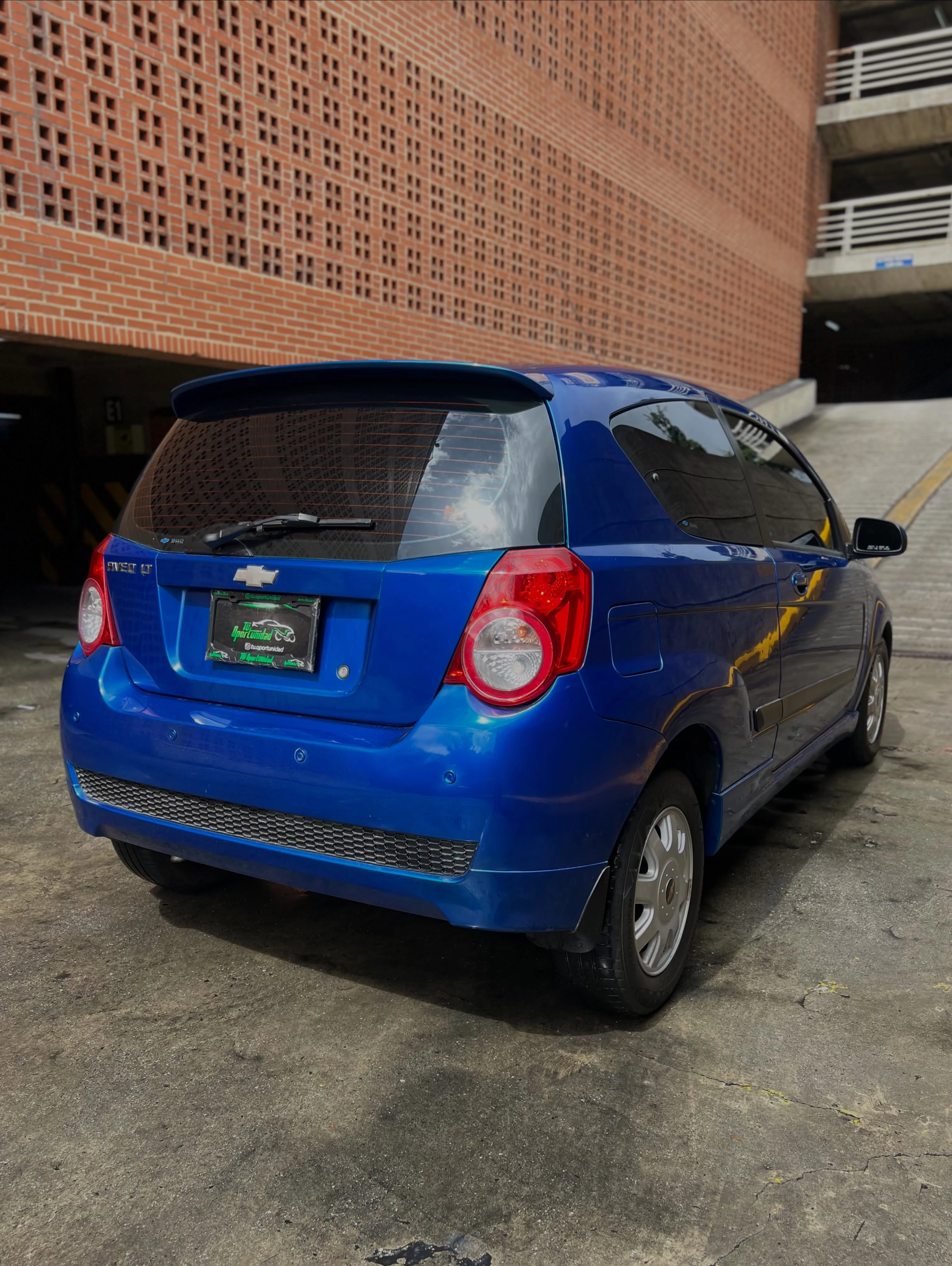 2013 Chevrolet Aveo Speed — foto 3