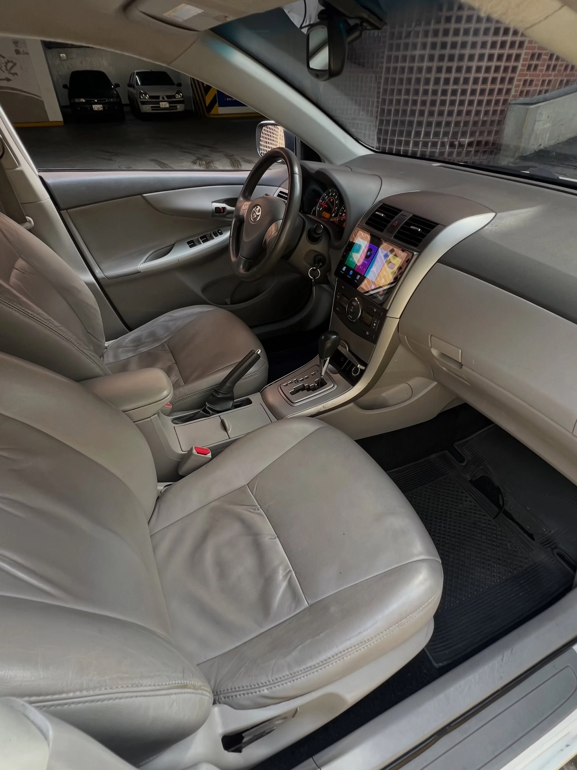 2010 Toyota Corolla GLi — foto 11