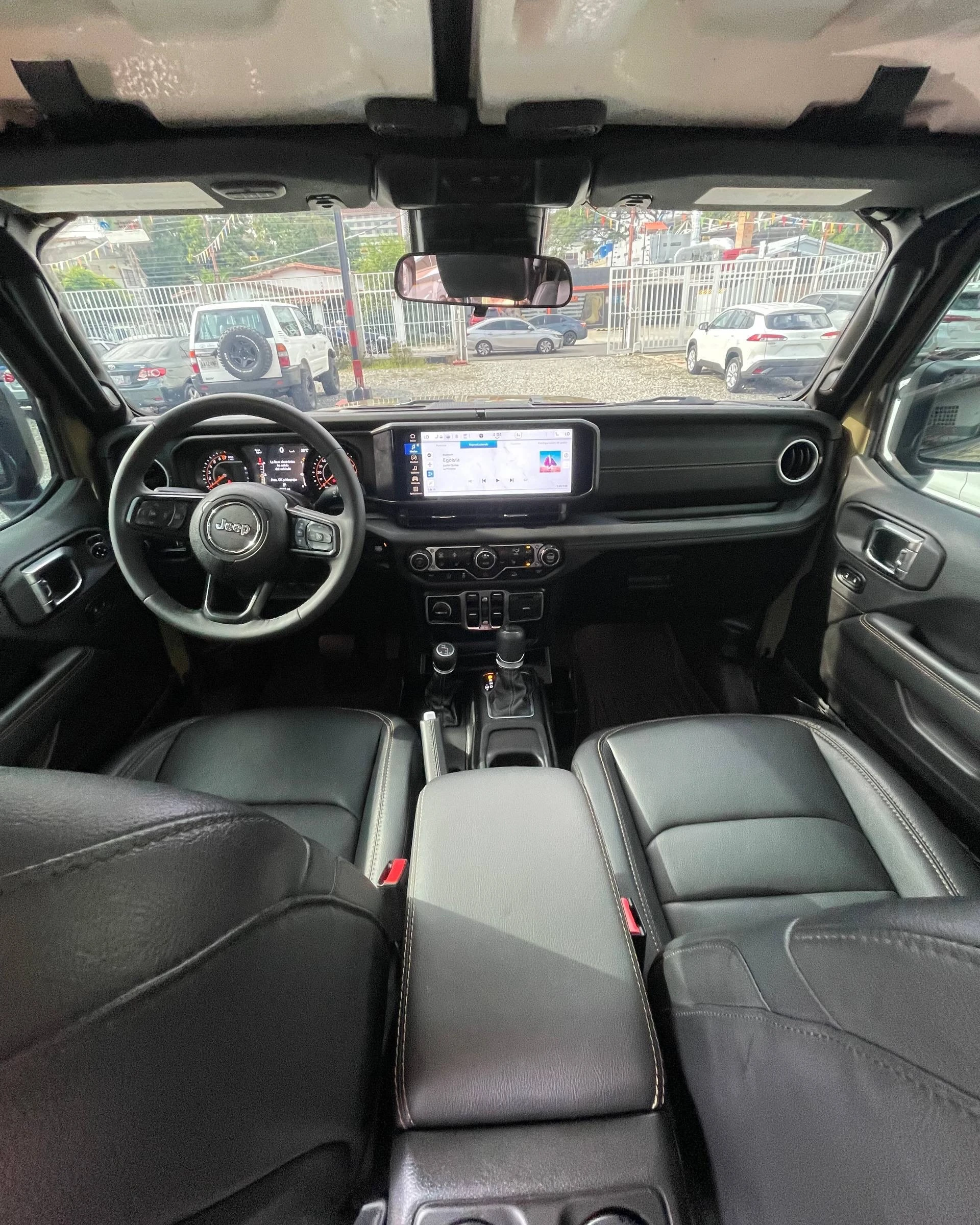 2025 Jeep Gladiator GLADIATOR — foto 9