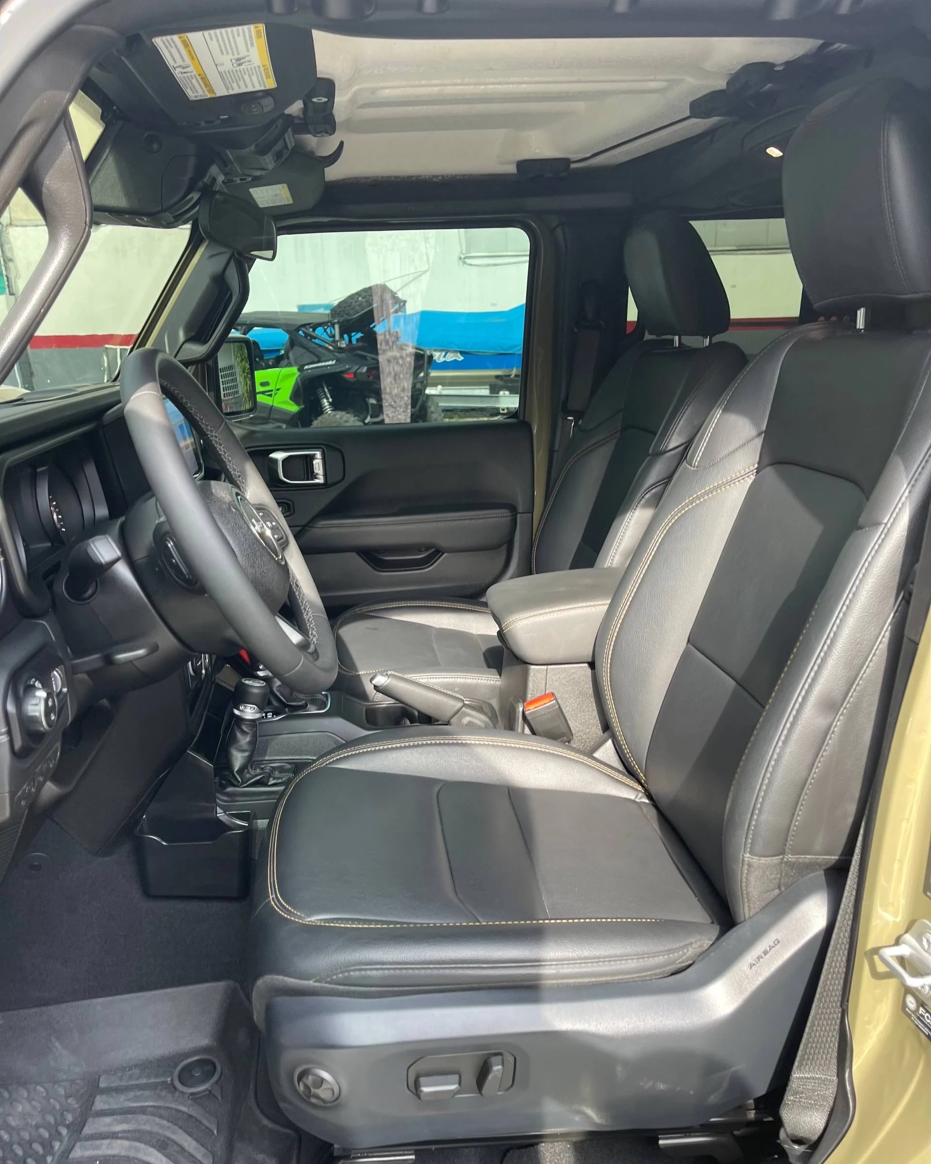 2025 Jeep Gladiator GLADIATOR — foto 11