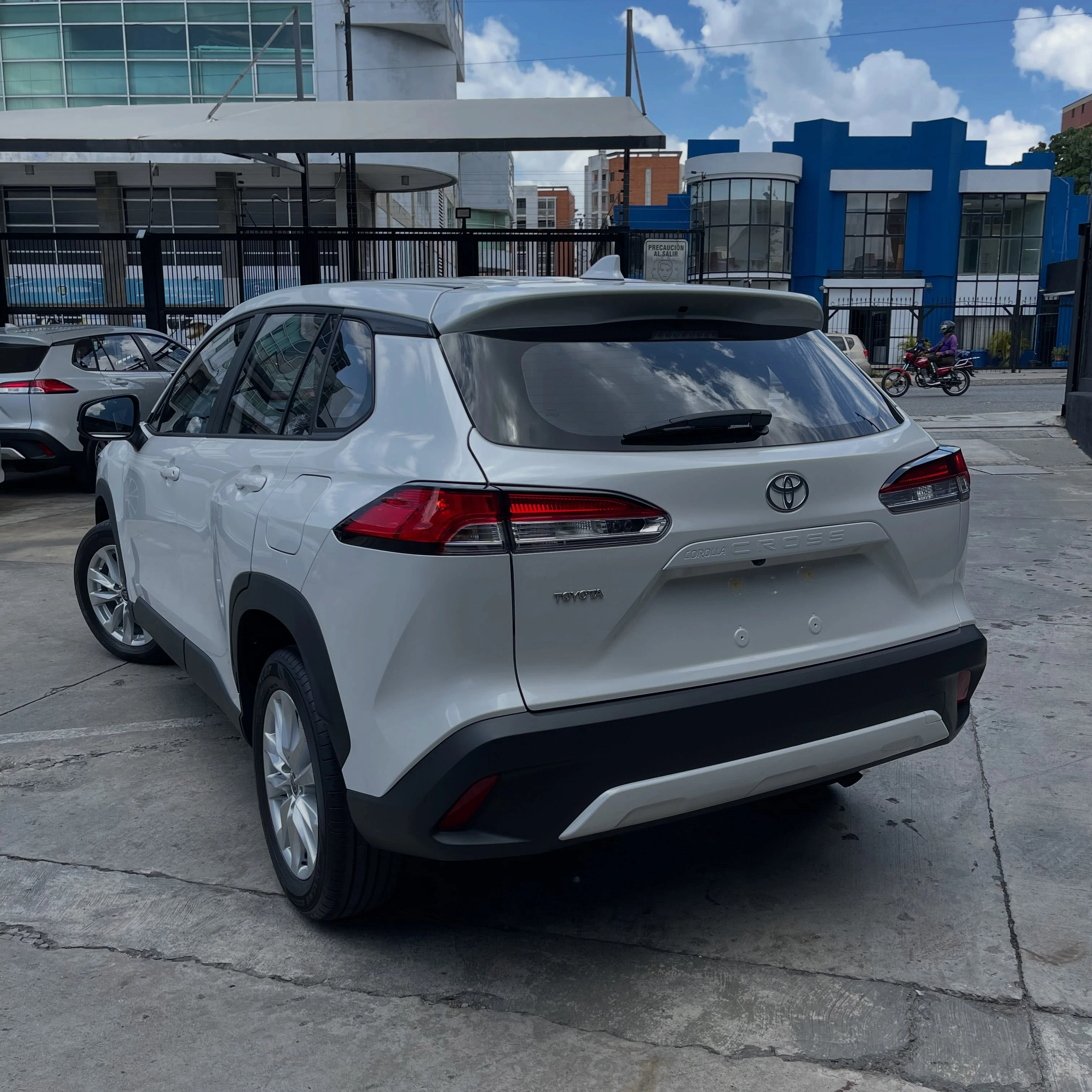 2026 Toyota Corolla Cross Élite — foto 5