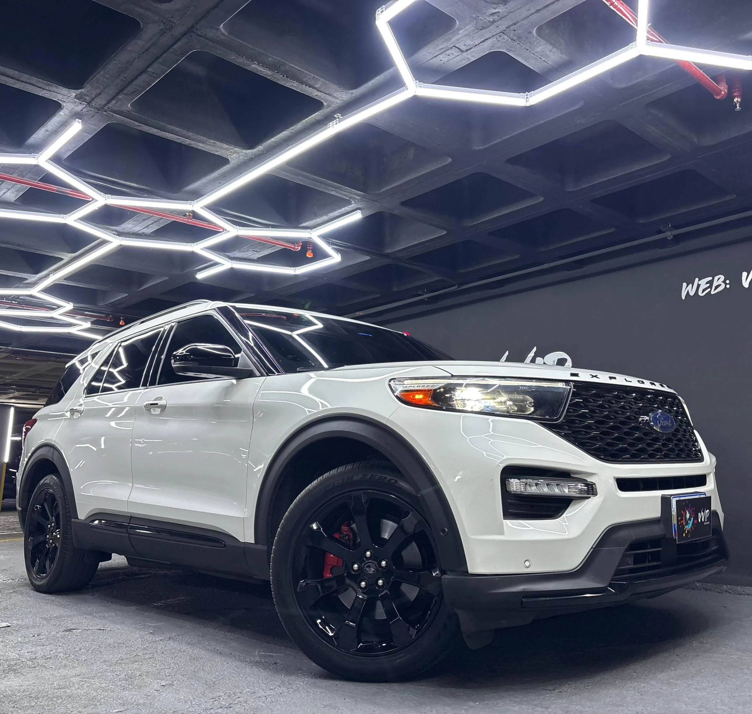 2023 Ford Explorer ST — foto 14