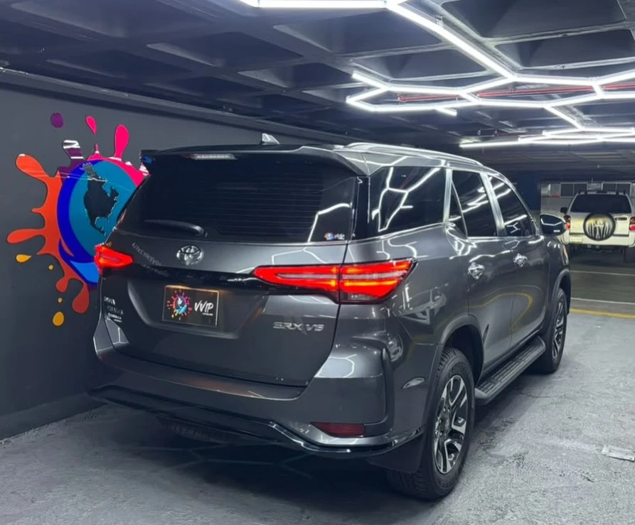 2025 Toyota Fortuner V6 — foto 5