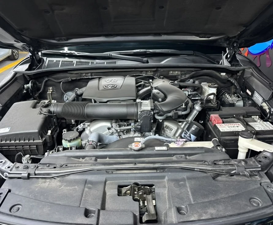 2025 Toyota Fortuner V6 — foto 15