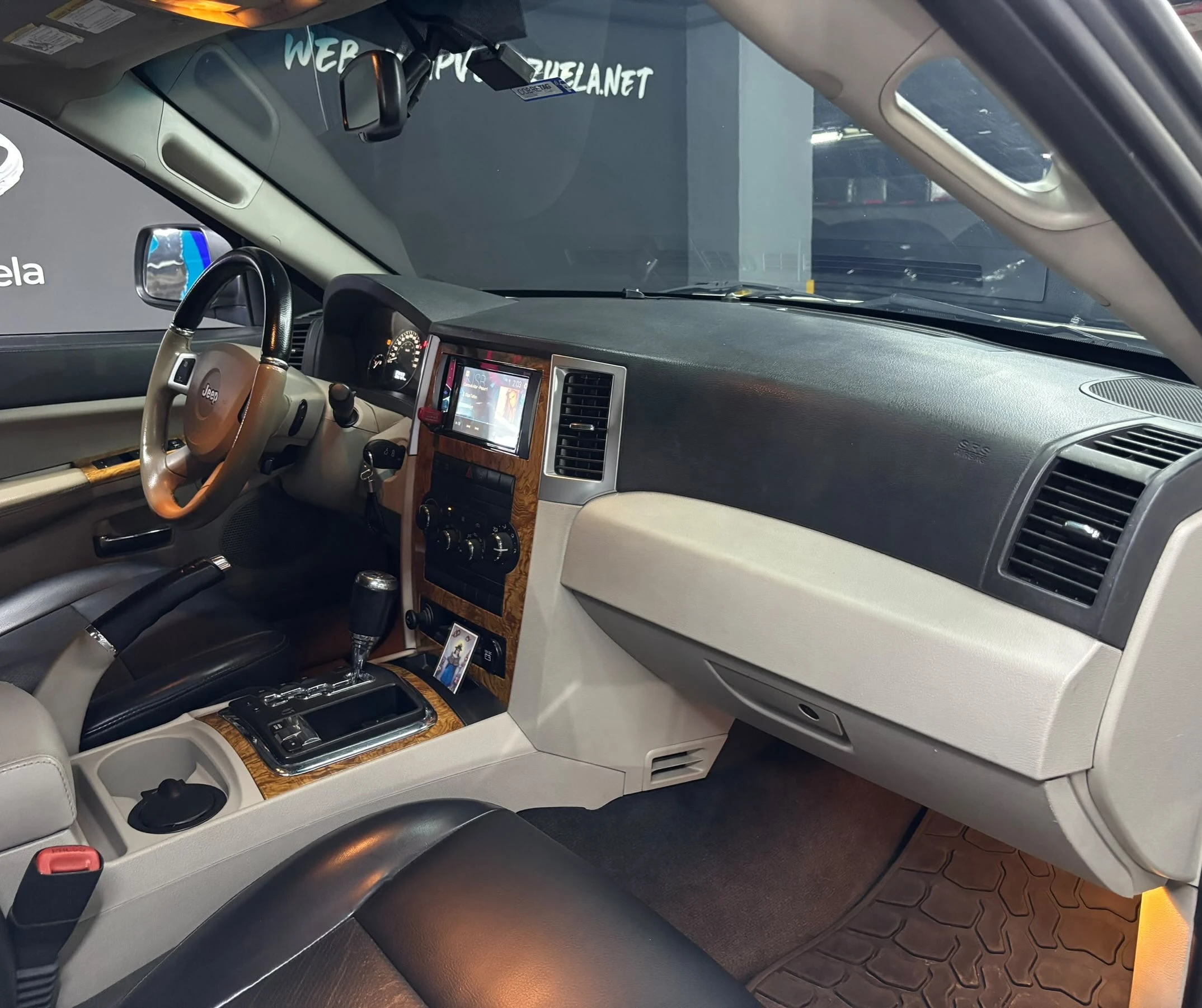 2009 Jeep Grand Cherokee V8 — foto 9