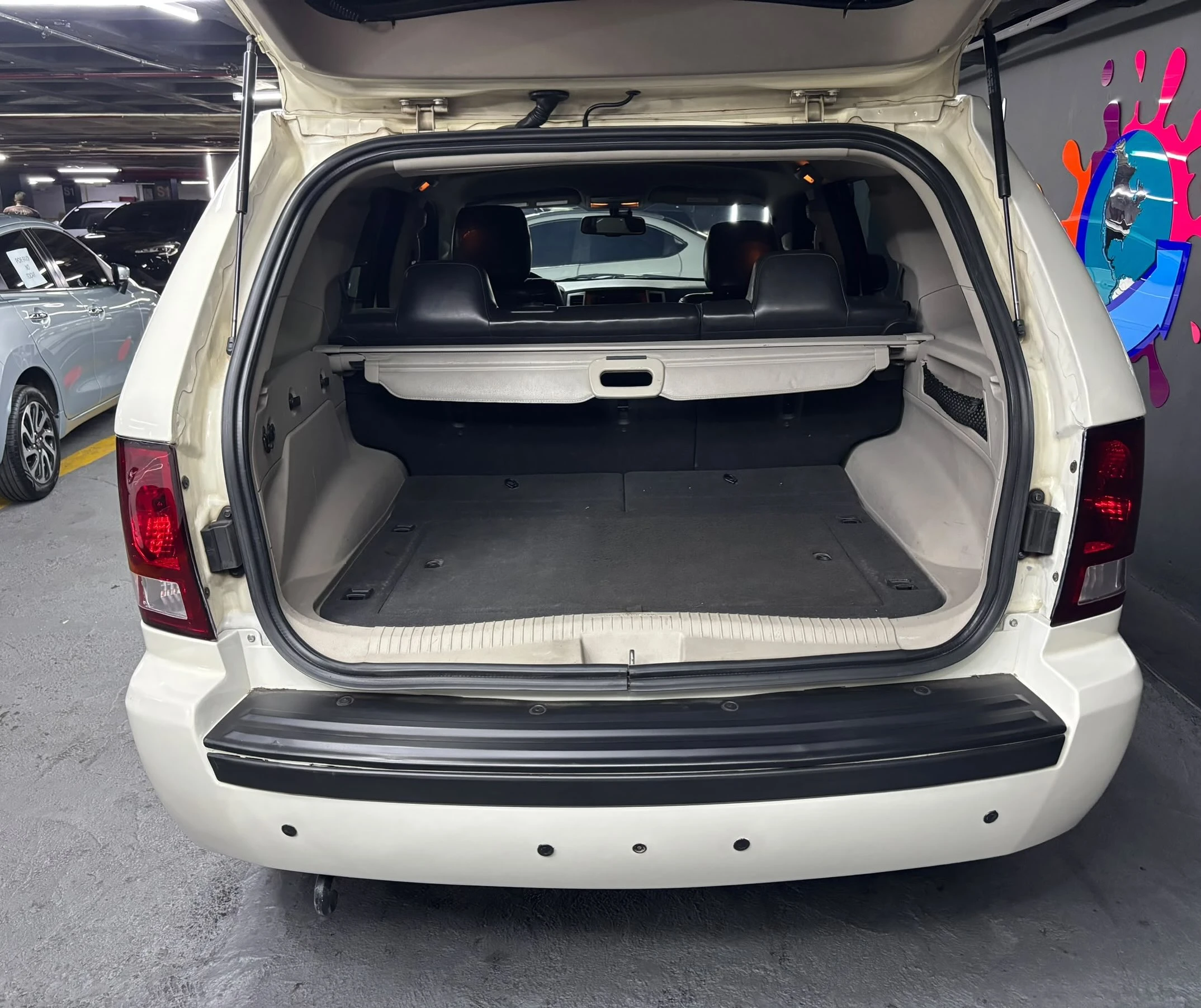 2009 Jeep Grand Cherokee V8 — foto 14