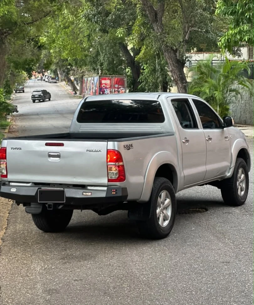 2011 Toyota Hilux KAVAK — foto 3