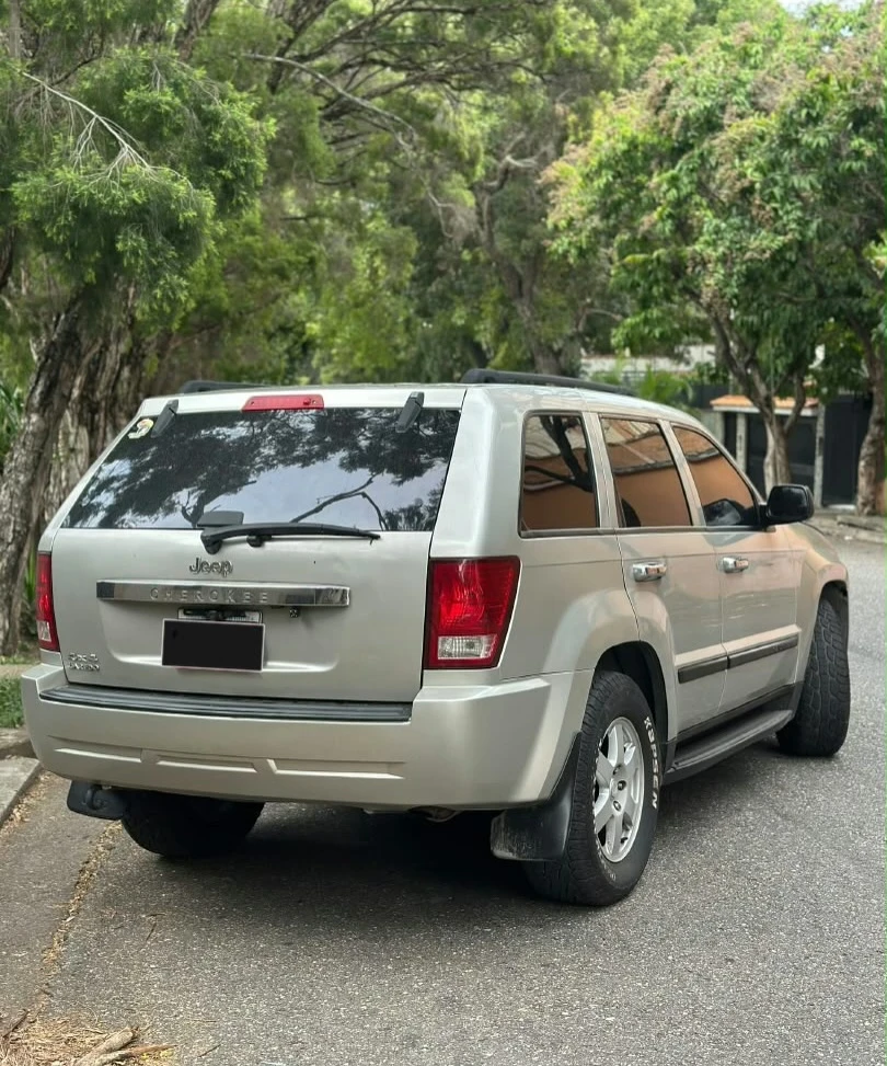 2009 Jeep wk — foto 2