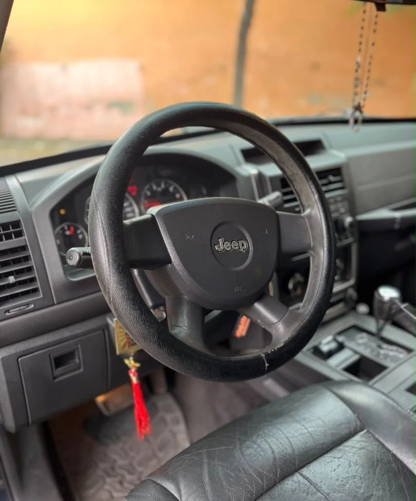2010 Jeep Cherokee Kk — foto 4