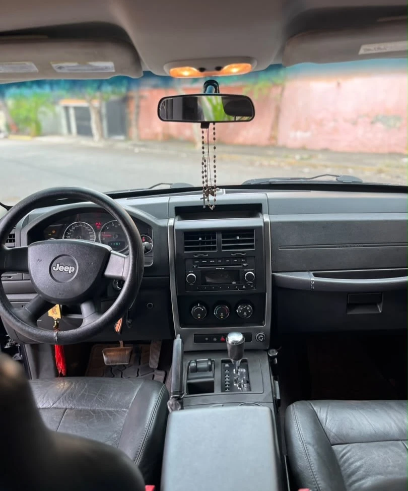 2010 Jeep Cherokee Kk — foto 6