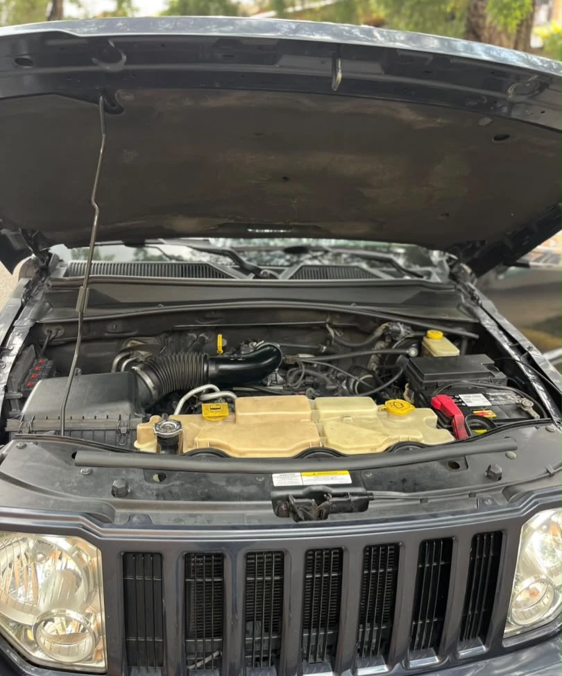 2010 Jeep Cherokee Kk — foto 9