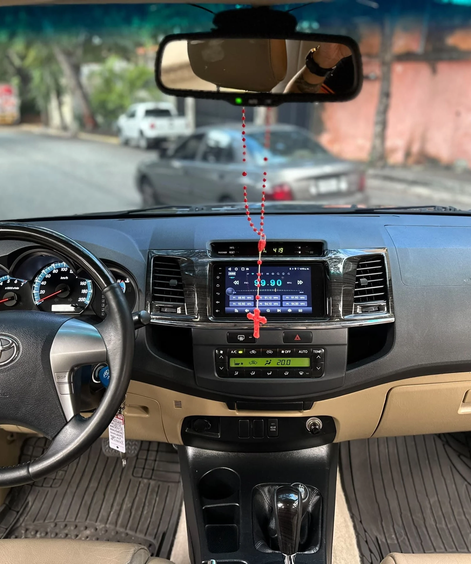 2015 Toyota Fortuner — foto 7