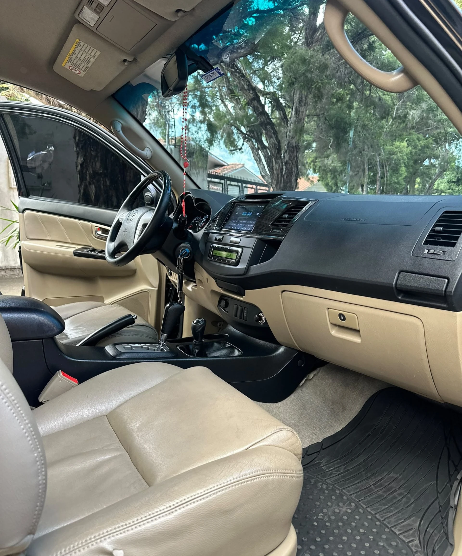 2015 Toyota Fortuner — foto 8