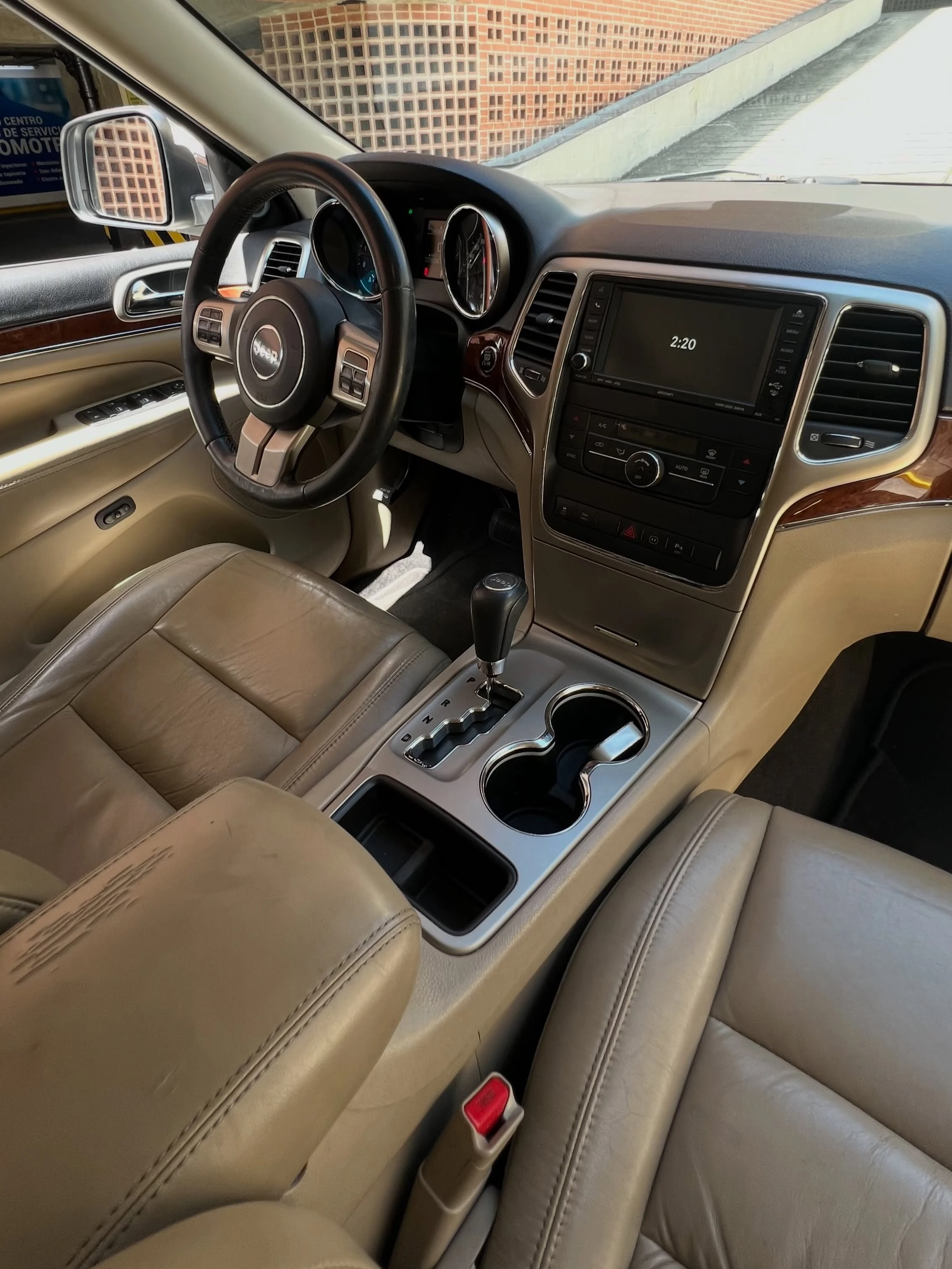 2011 Jeep Grand Cherokee WK2 — foto 10