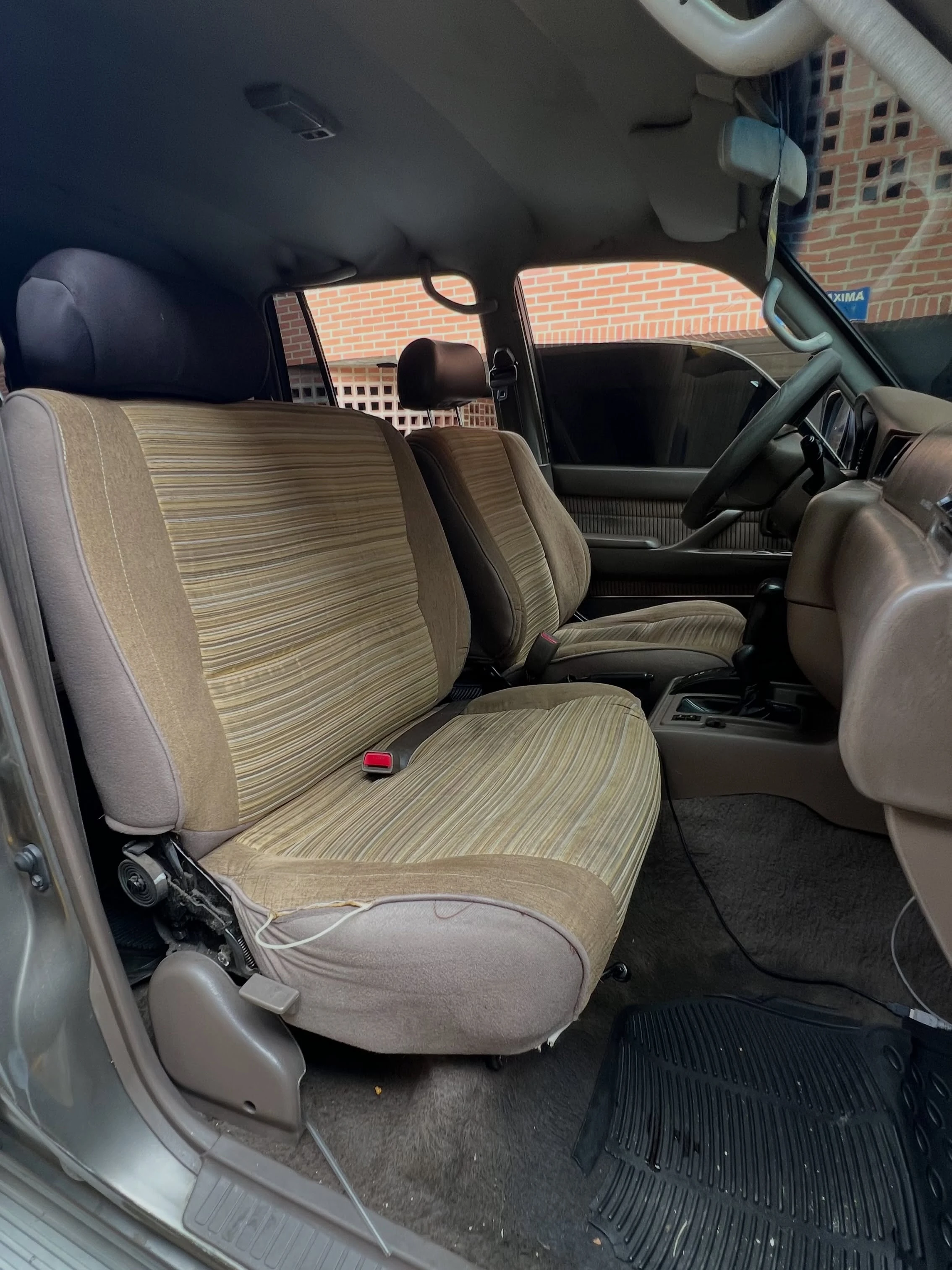 2000 Toyota Autana — foto 12