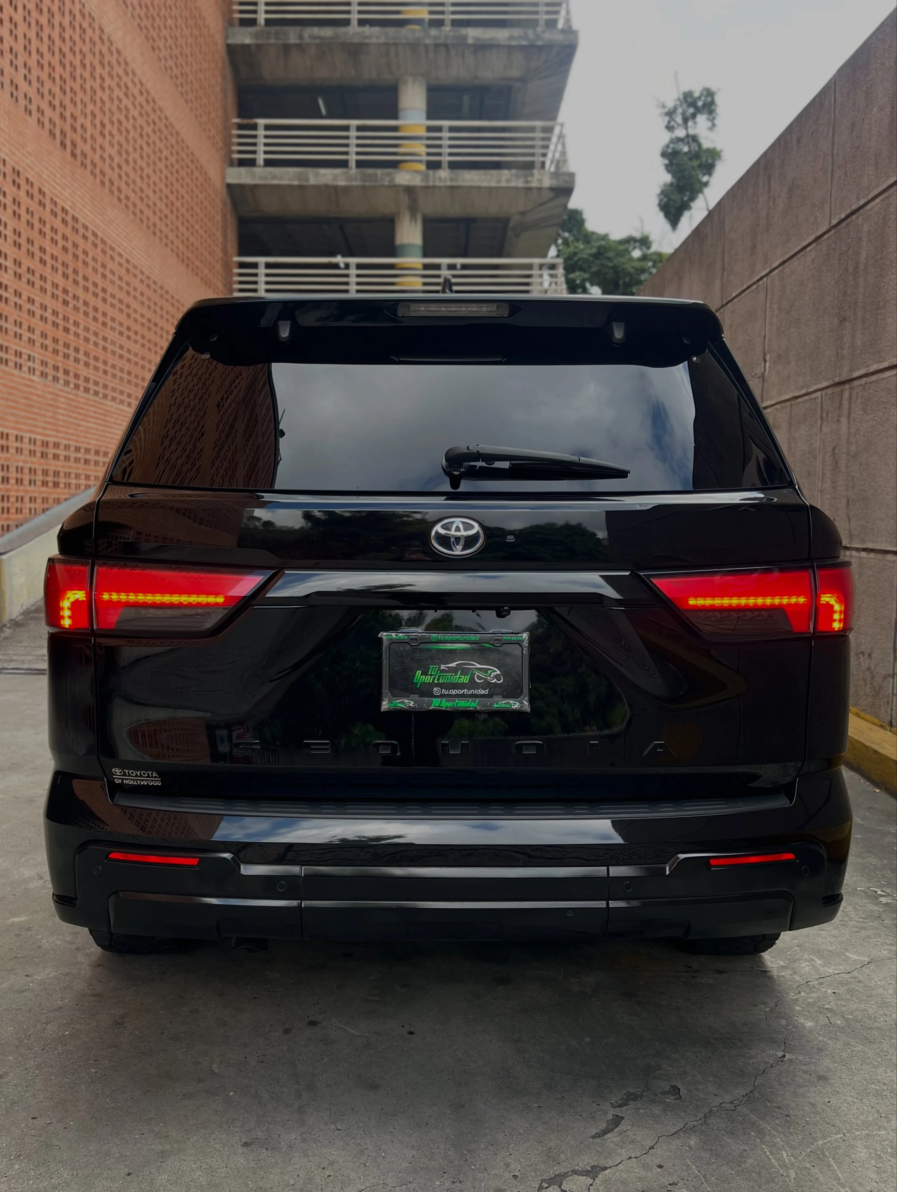 2024 Toyota Sequoia Platinum — foto 4