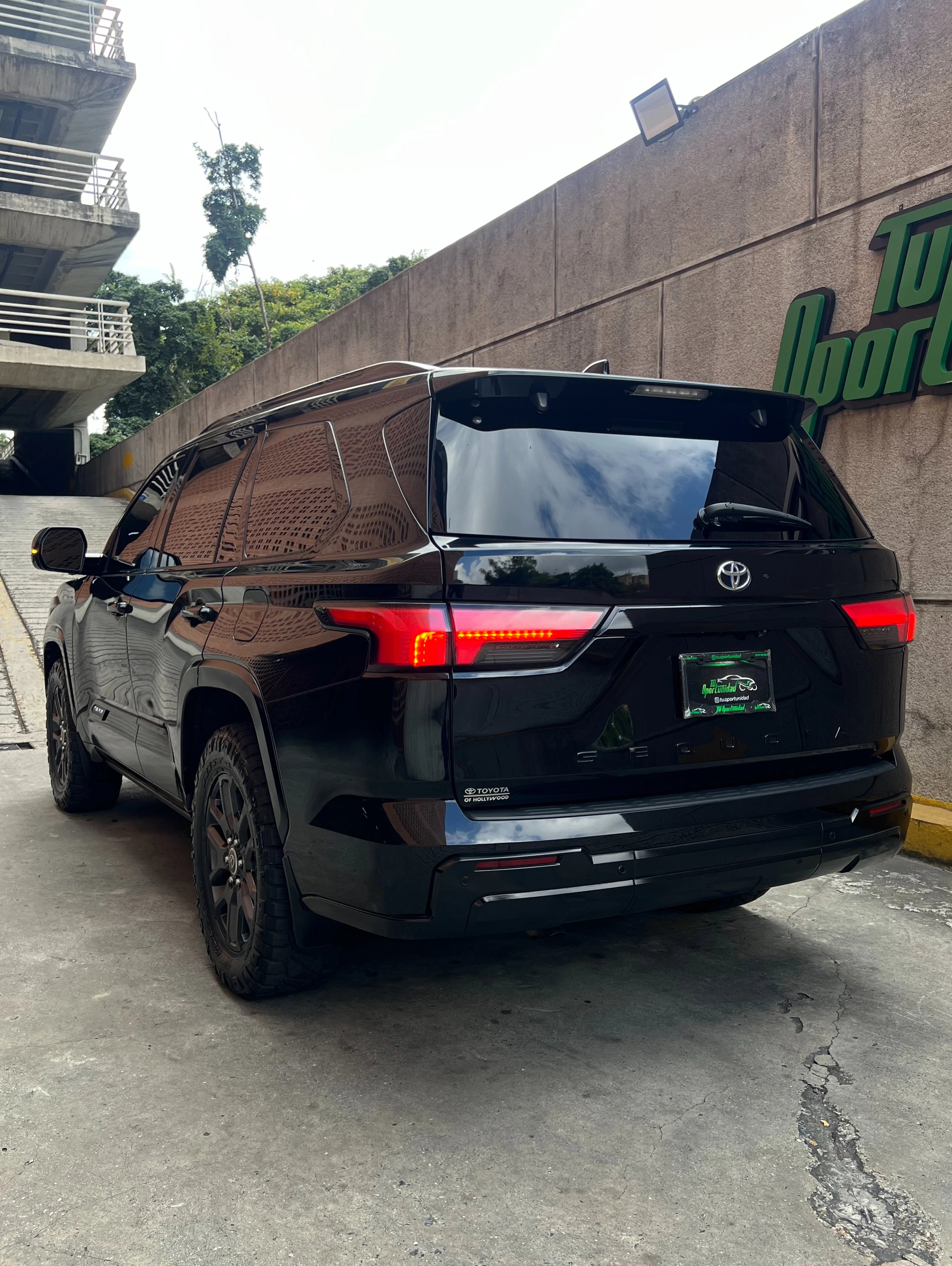 2024 Toyota Sequoia Platinum — foto 5