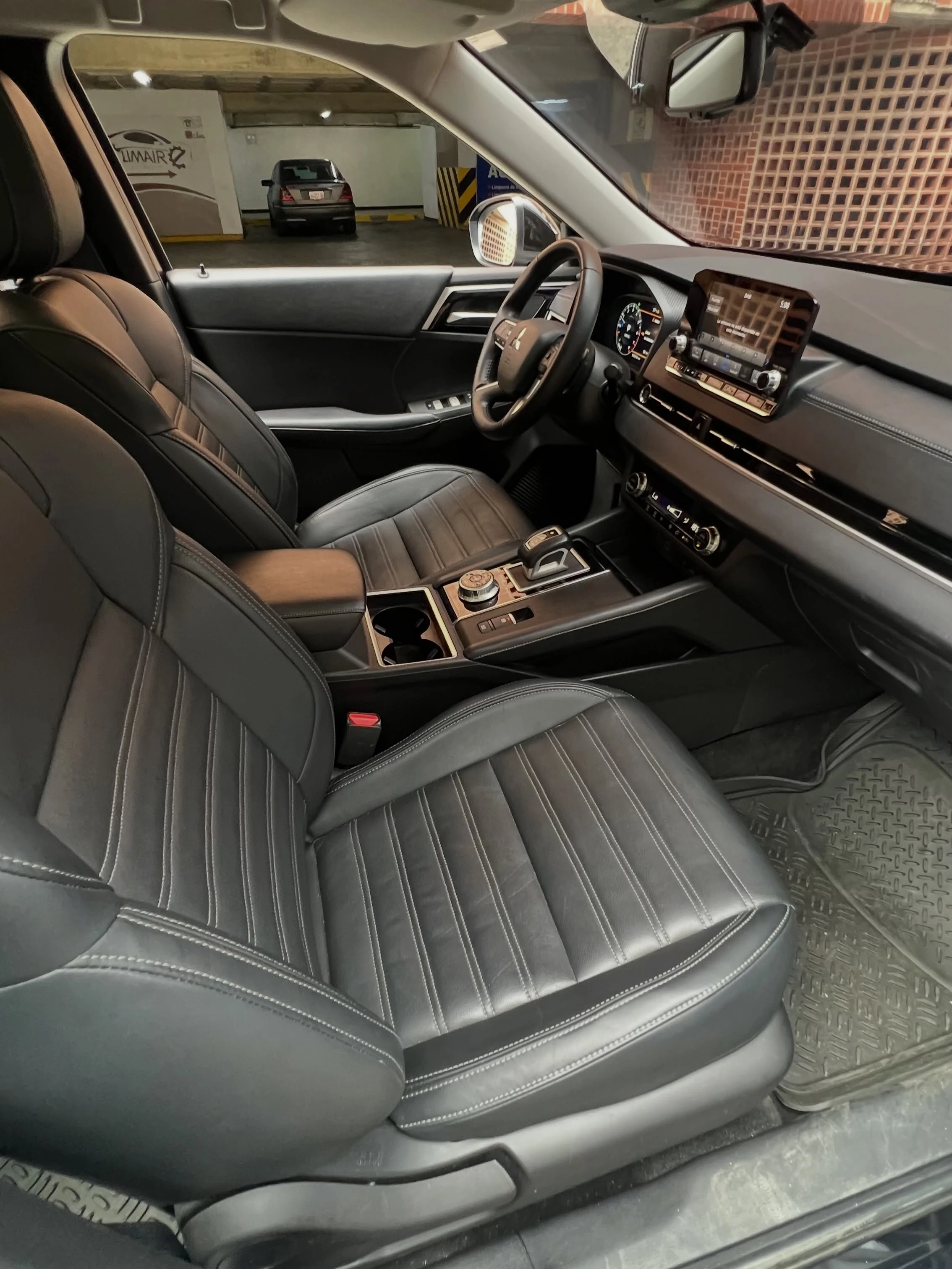 2024 Mitsubishi Outlander — foto 12
