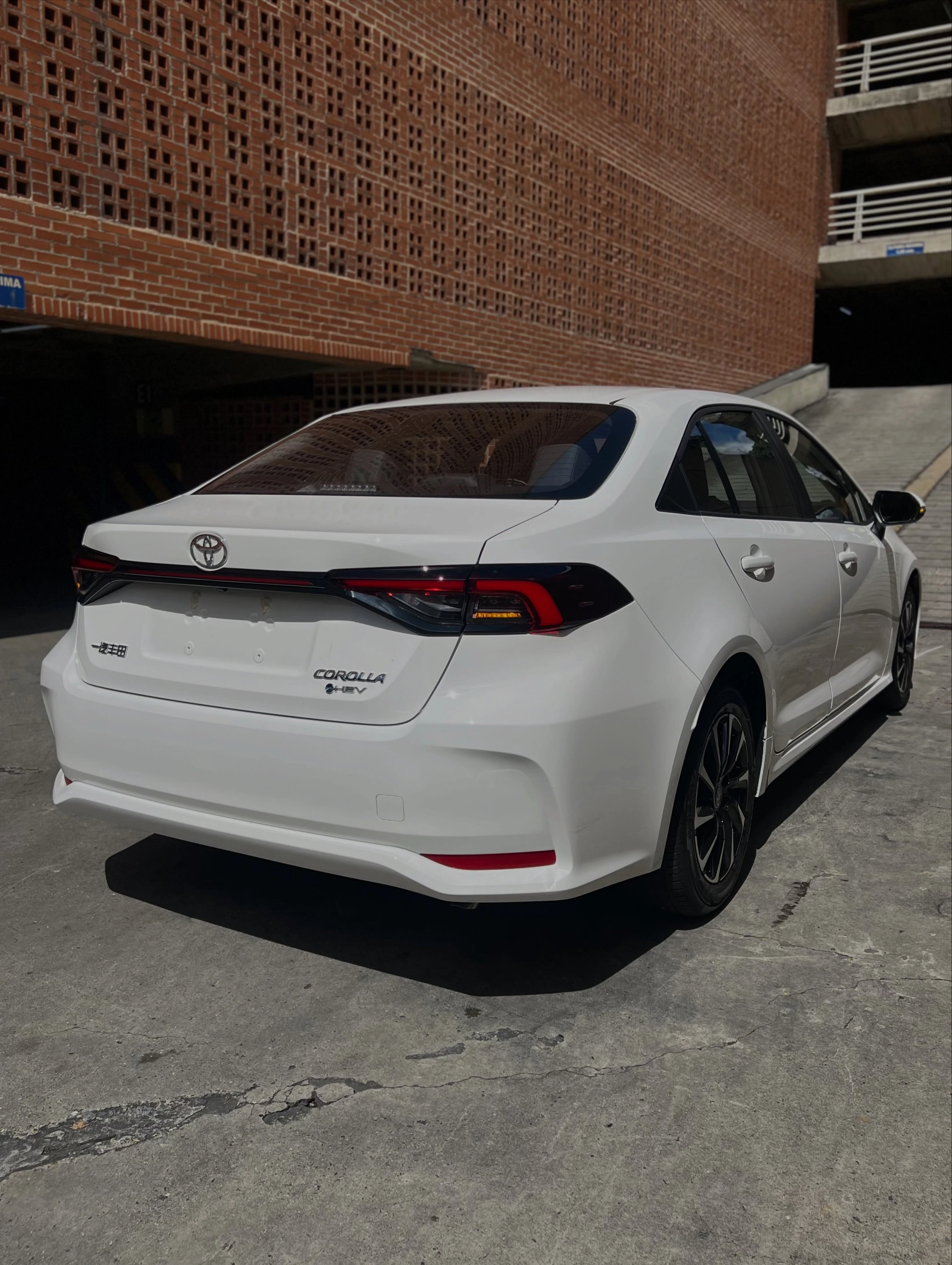 2026 Toyota Corolla HEV — foto 3