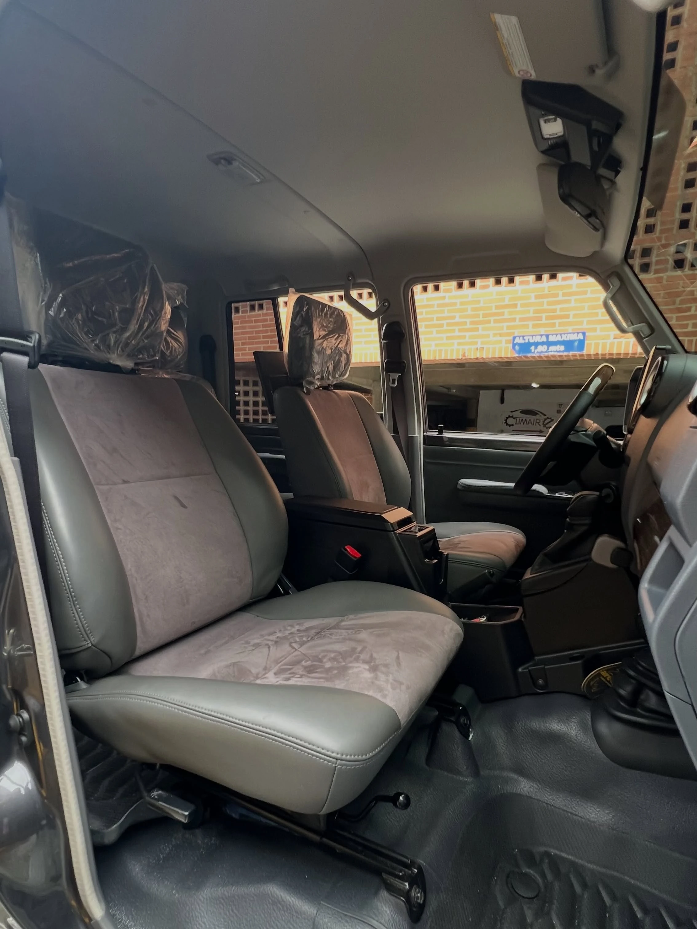 2025 Toyota Land Cruiser Serie 79 — foto 13