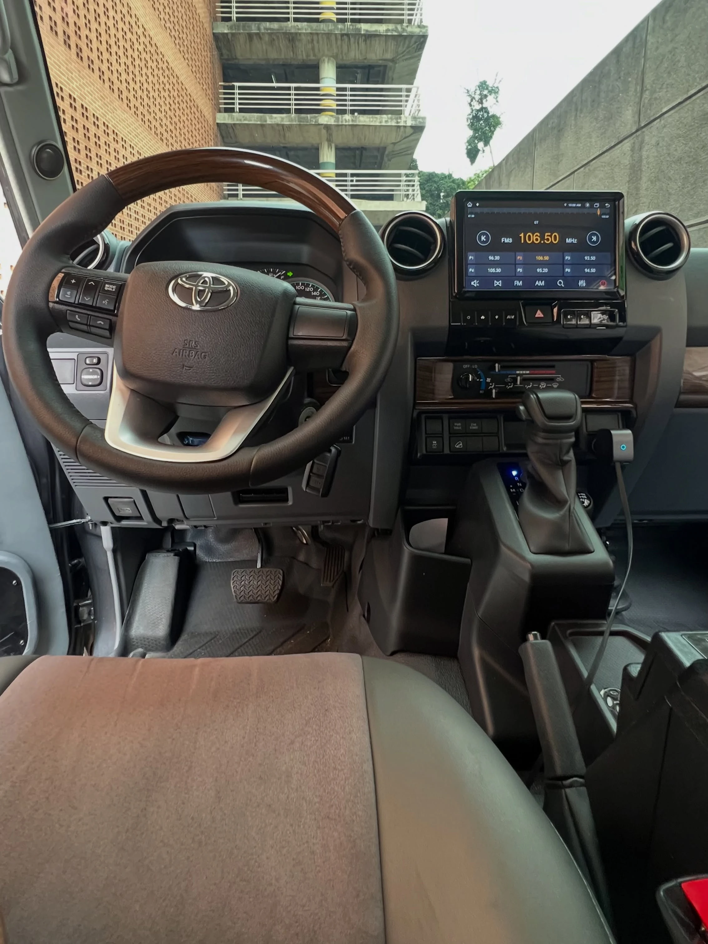 2025 Toyota Land Cruiser Serie 79 — foto 14