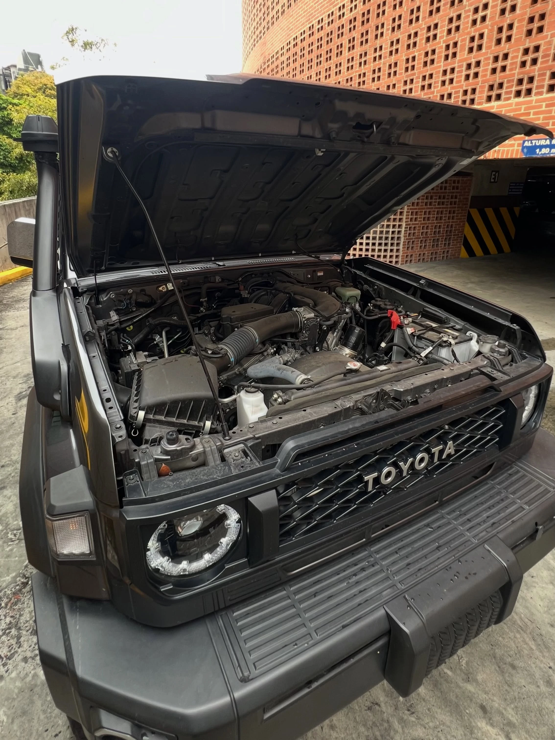 2025 Toyota Land Cruiser Serie 79 — foto 16