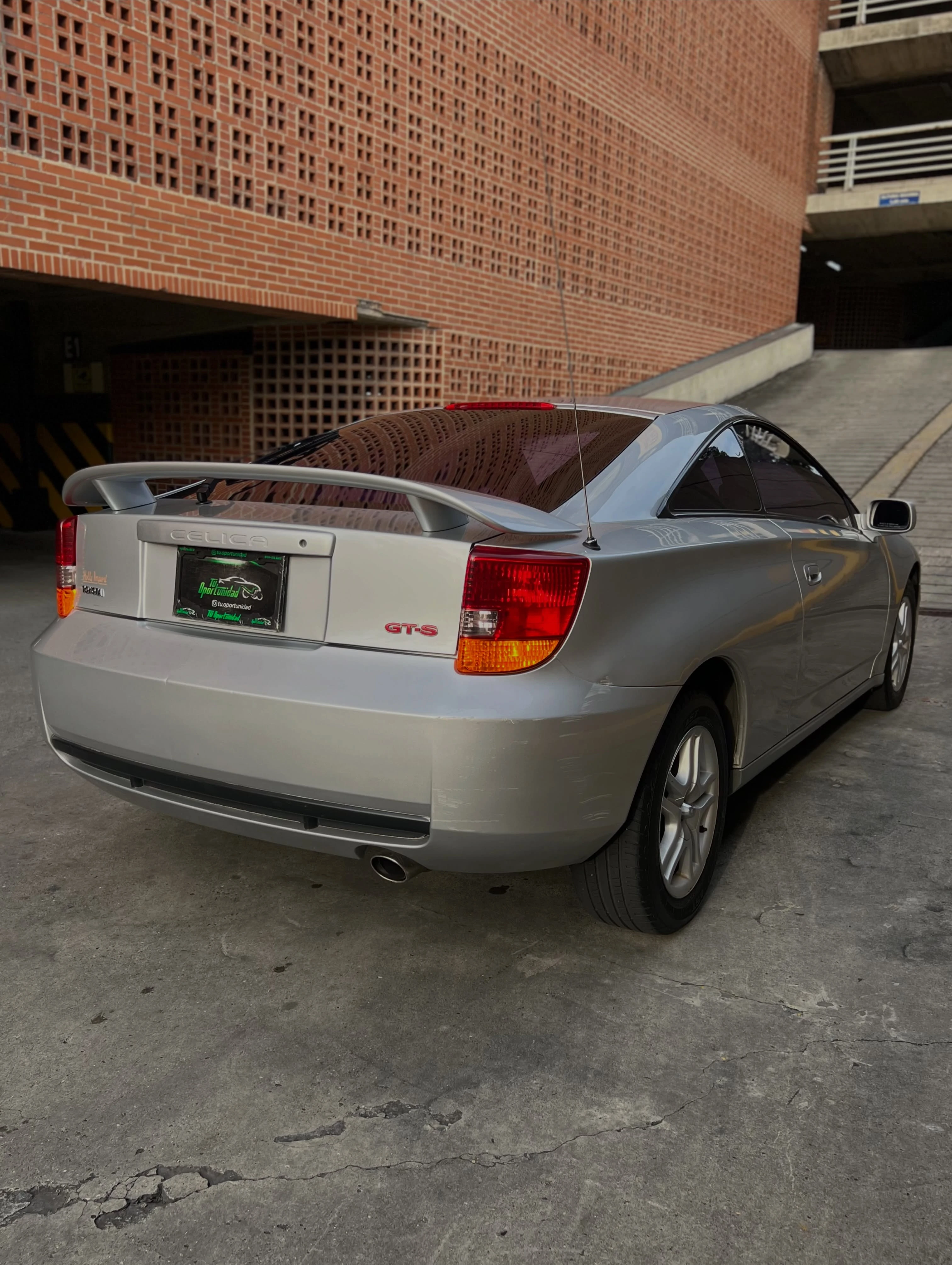 2002 Toyota Celica GT-S — foto 4