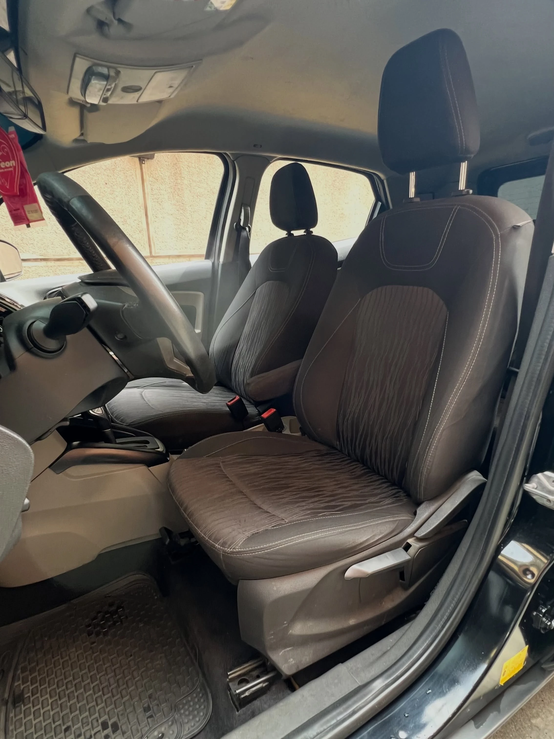 2015 Ford Ecosport Titanium — foto 14