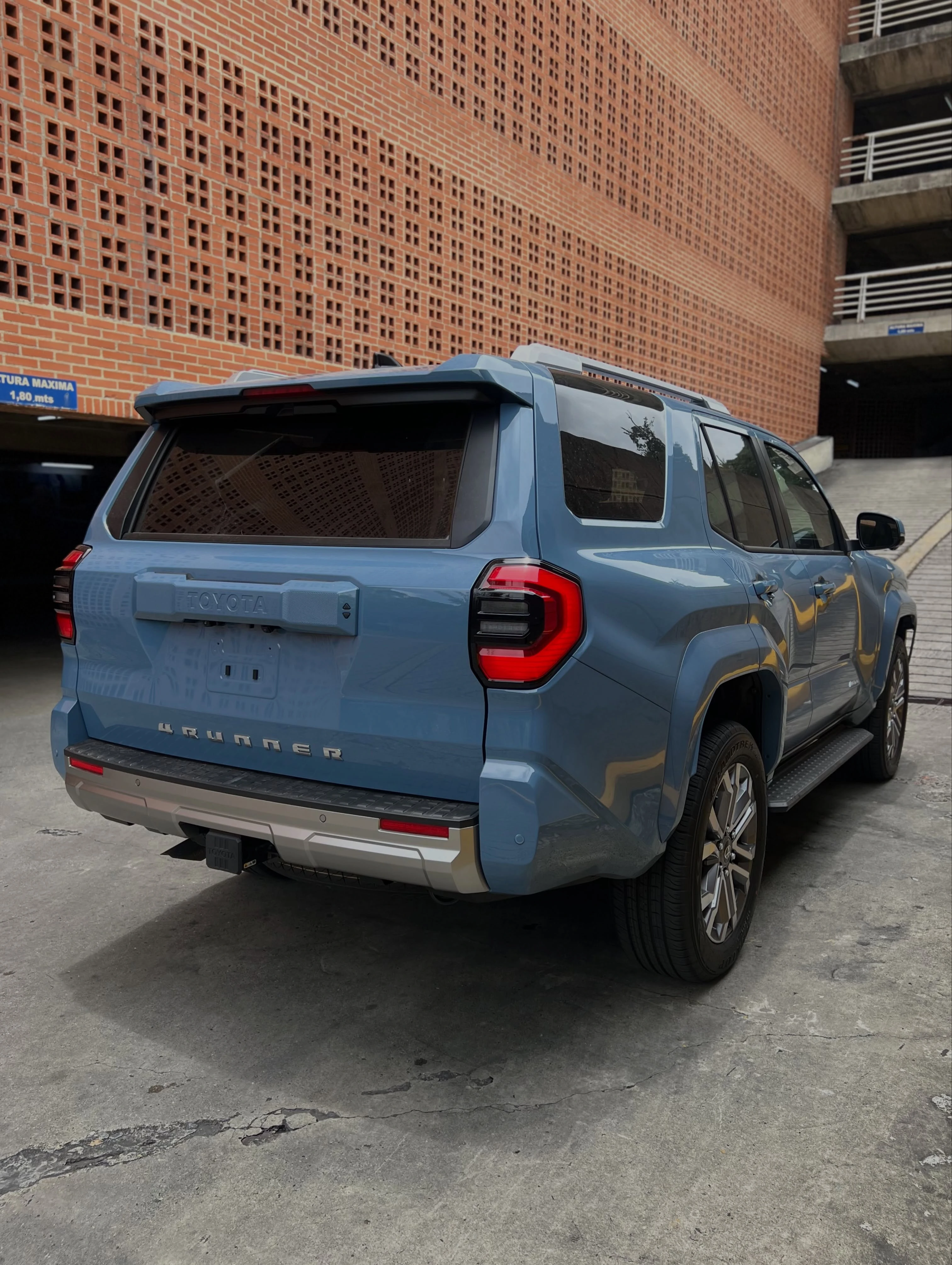 2026 Toyota 4Runner Limited — foto 3