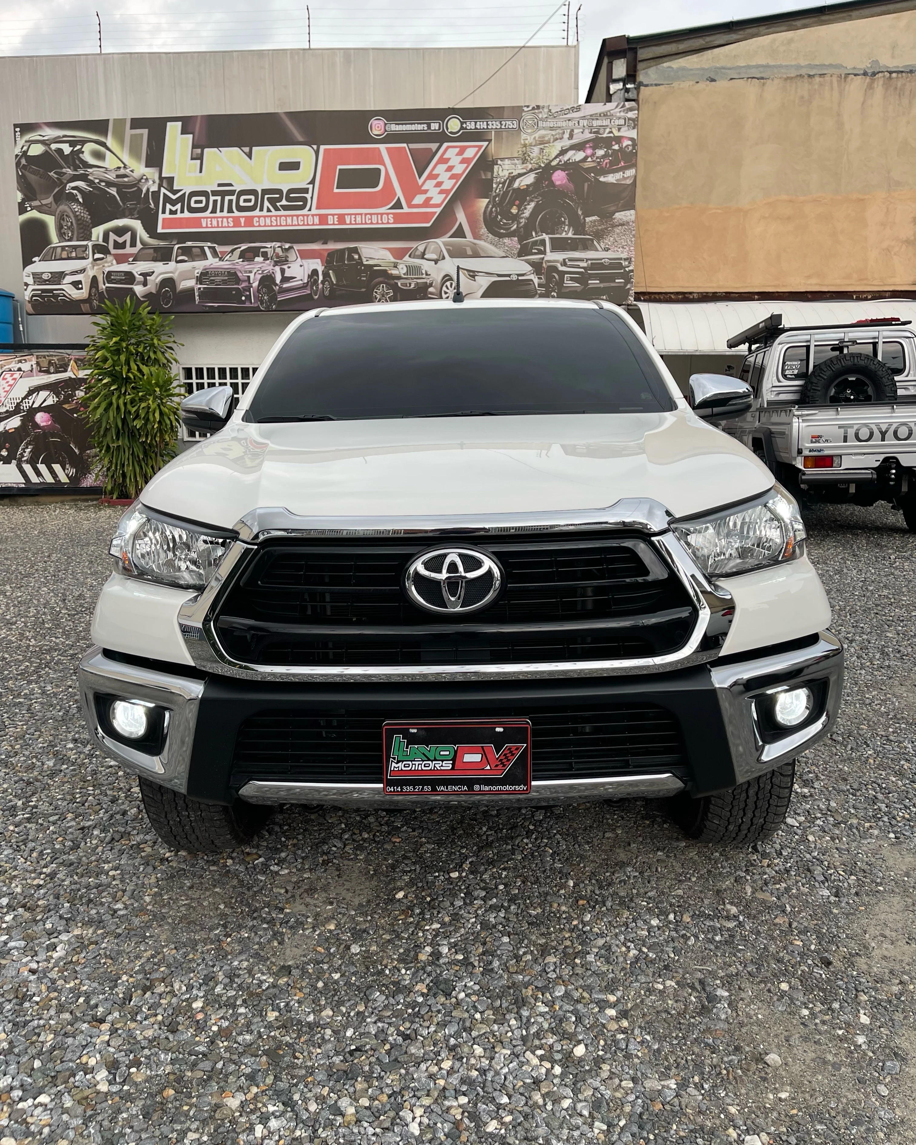 2025 Toyota Hilux 2.7L — foto 3