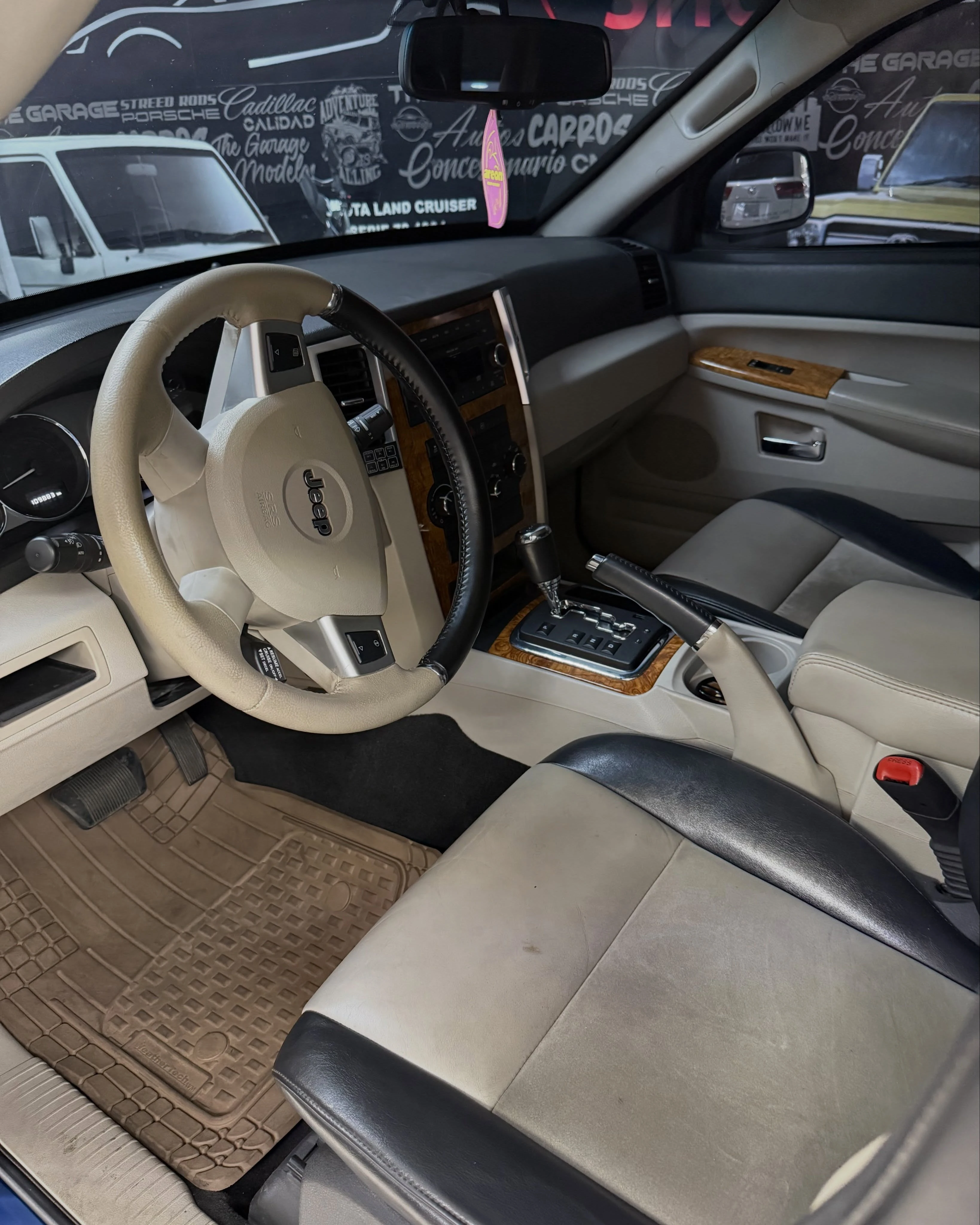 2010 Jeep Grand Cherokee — foto 7