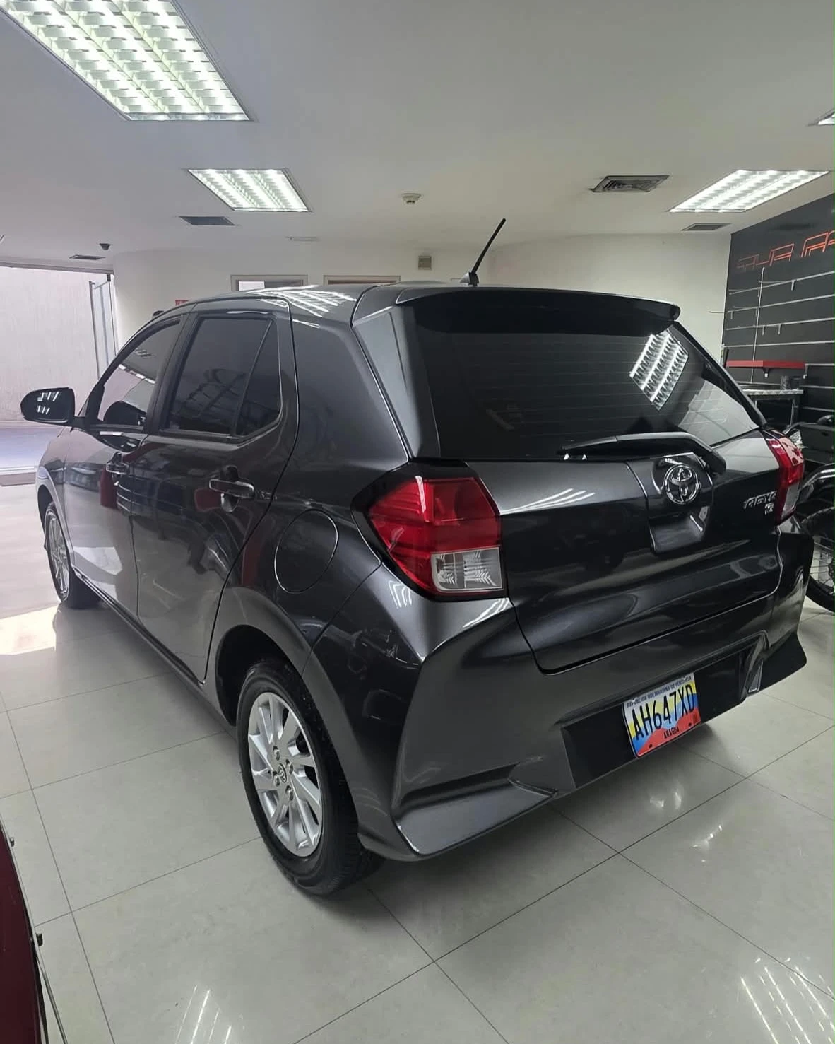2025 Toyota Agya — photo 2