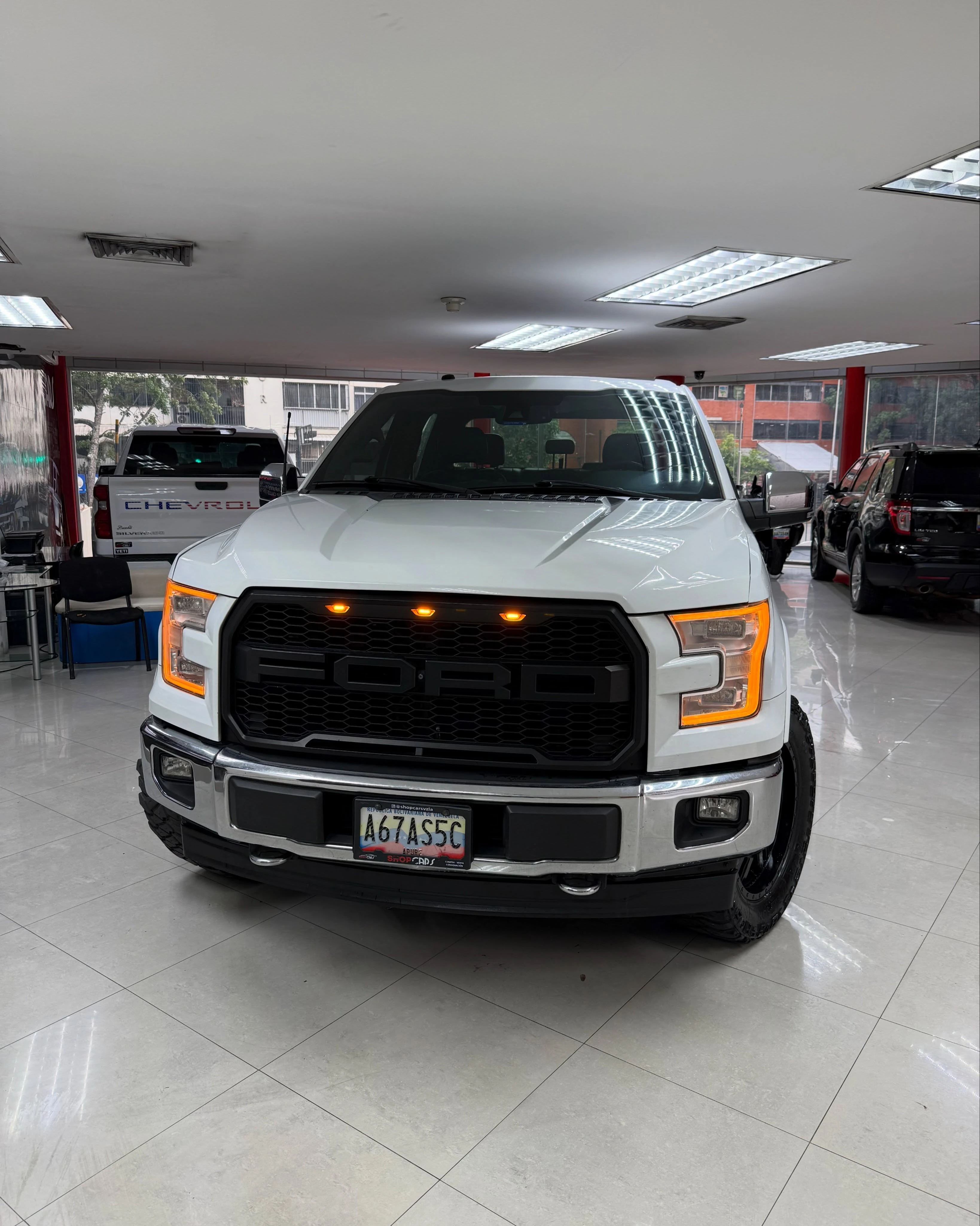 2017 Ford F-150 — foto 2