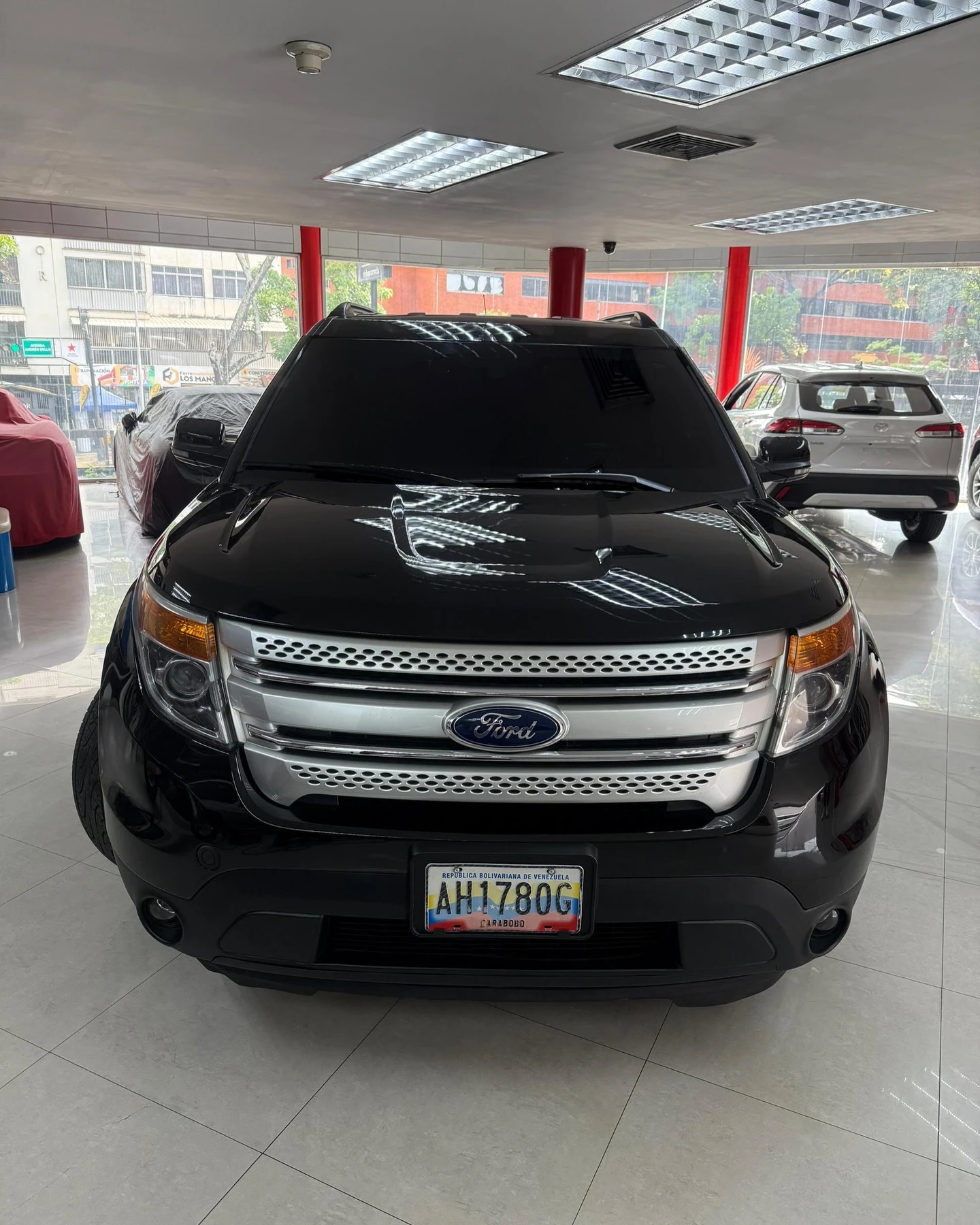 2015 Ford Explorer — foto 2