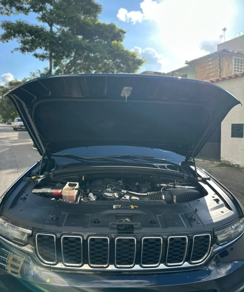 2024 Jeep Grand Cherokee — foto 10