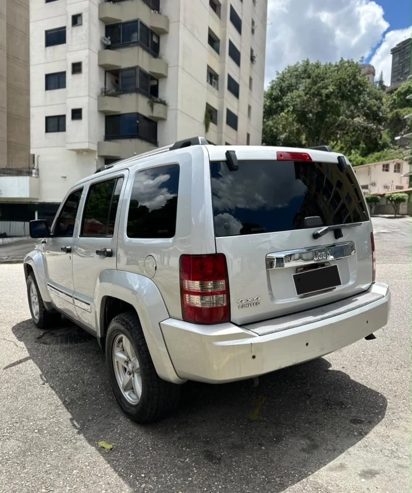 2009 Jeep Cherokee Kk — foto 3
