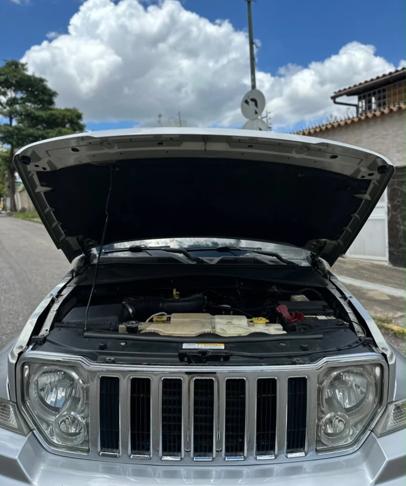 2009 Jeep Cherokee Kk — foto 10