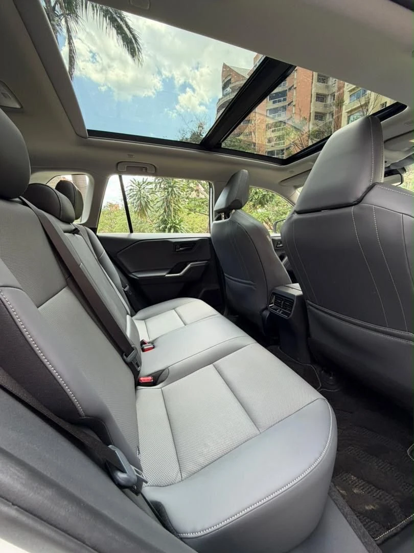 2026 Toyota RAV4 Elite — foto 5