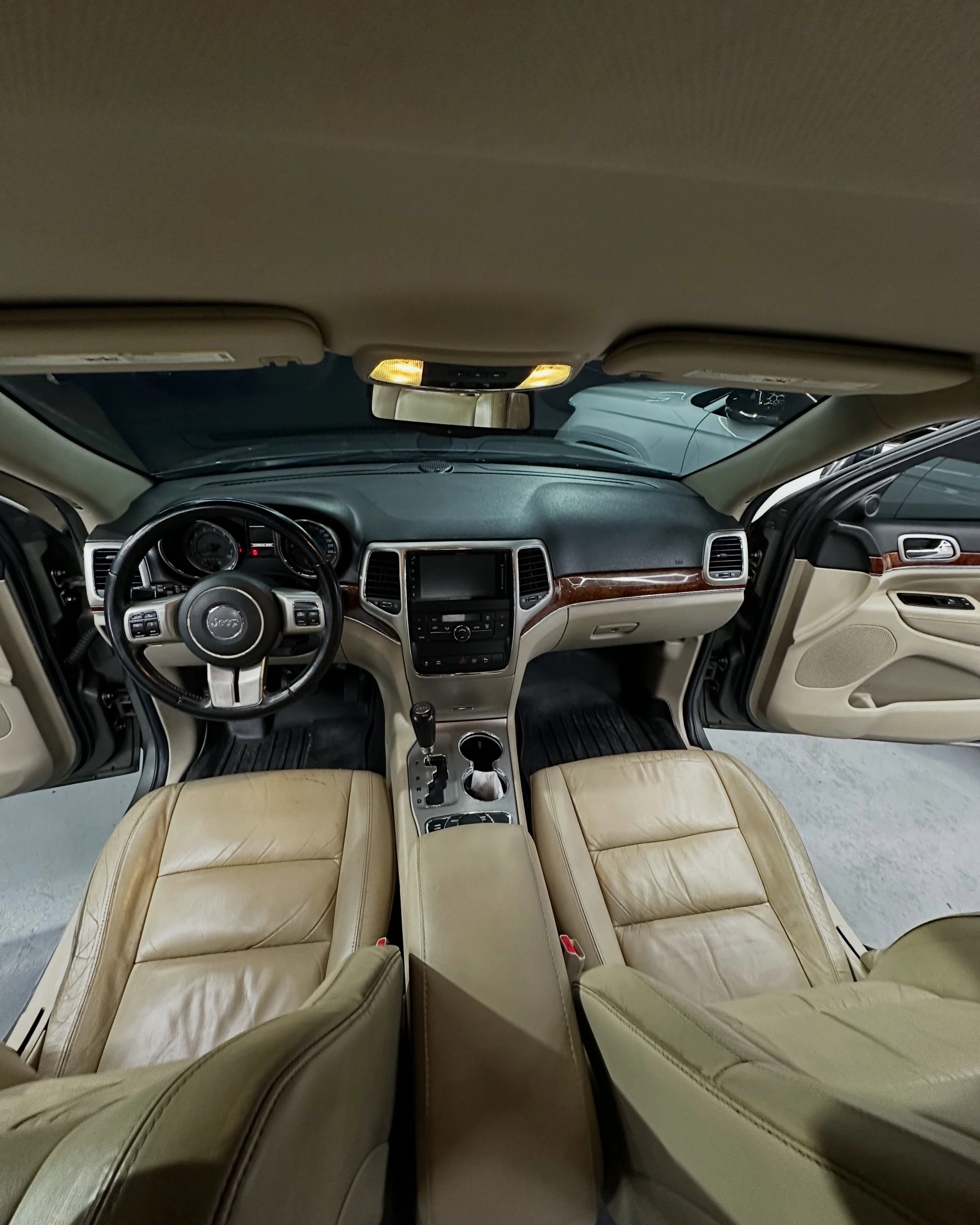 2012 Jeep Grand Cherokee Limited — foto 5