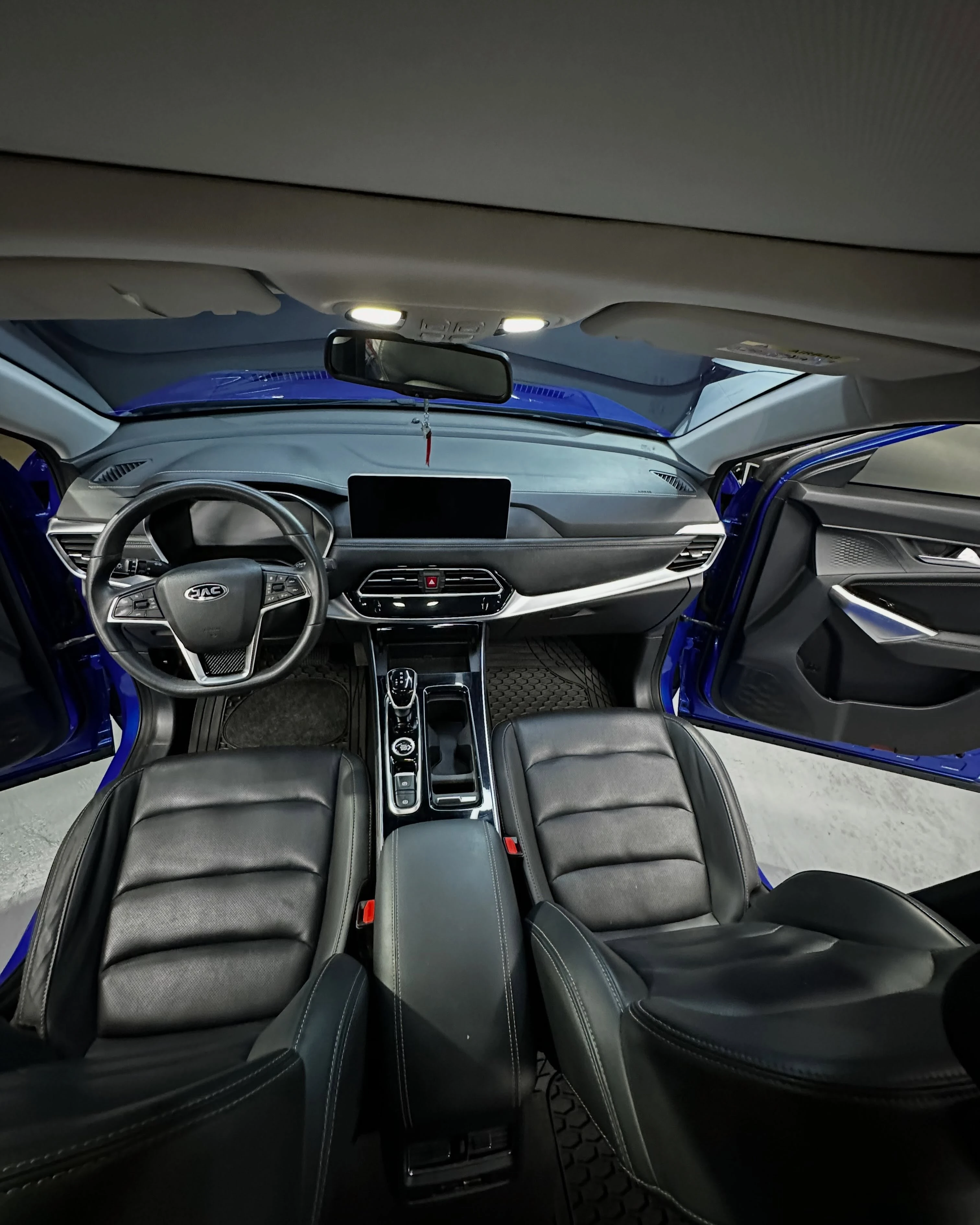 2024 JAC JS8 — foto 7
