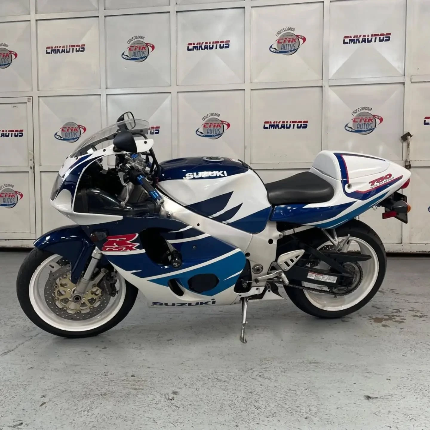 1997 Suzuki Srad-750 — foto 3